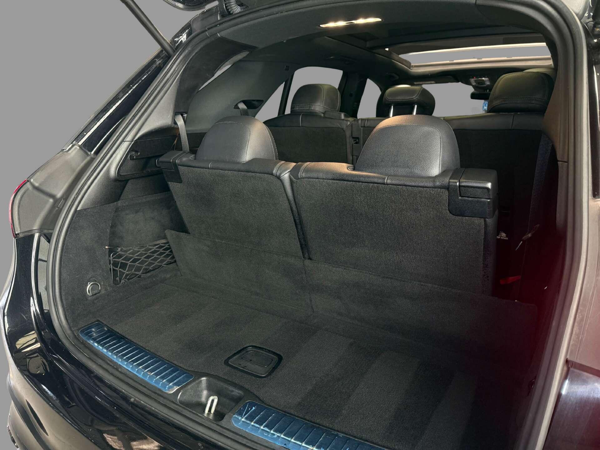 Mercedes-Benz Gle view 15