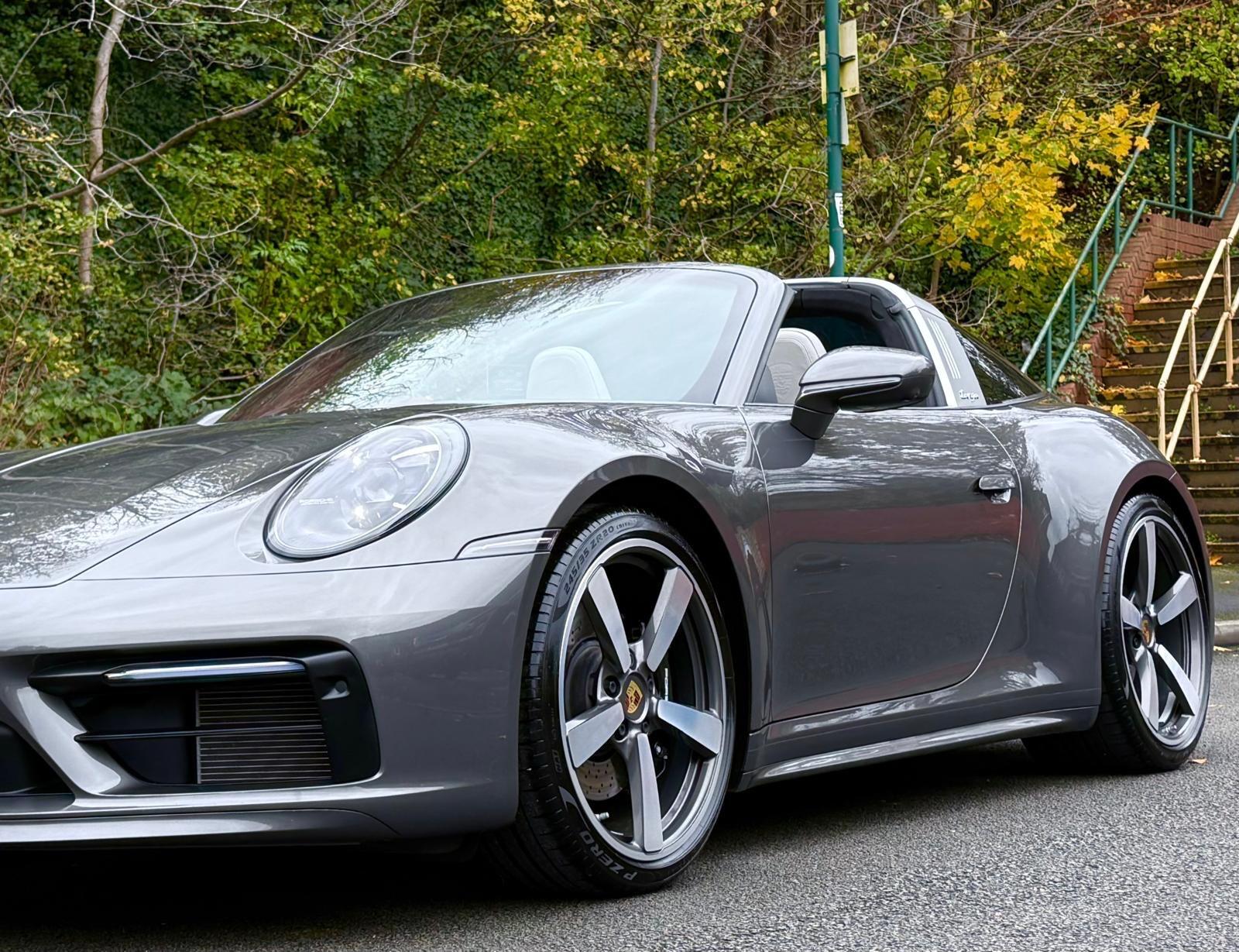 Porsche 911 view 89