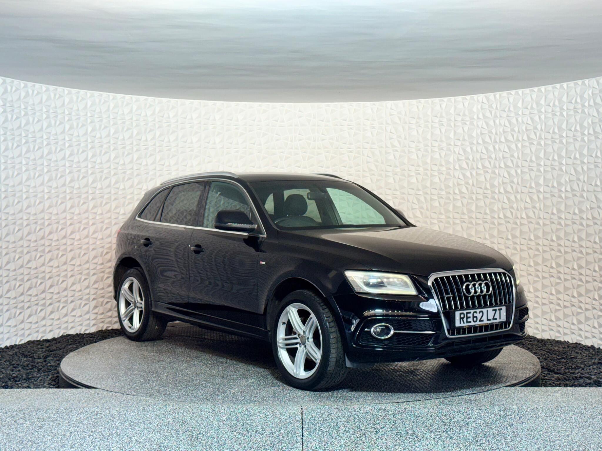 Audi Q5 view 8