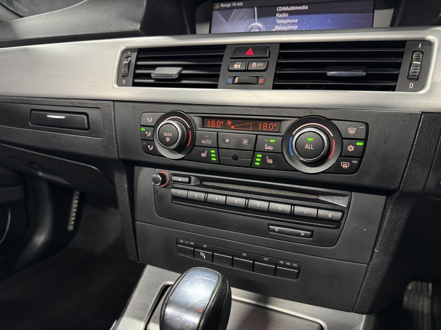 BMW 3 Series view 28