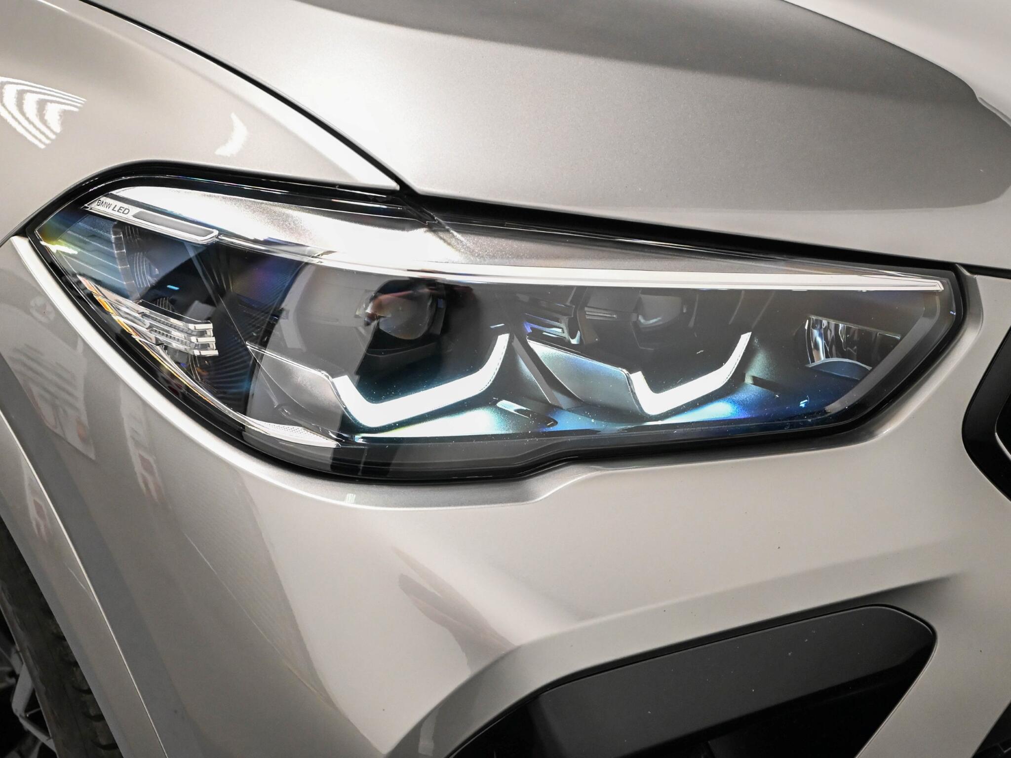 BMW X6 M view 16