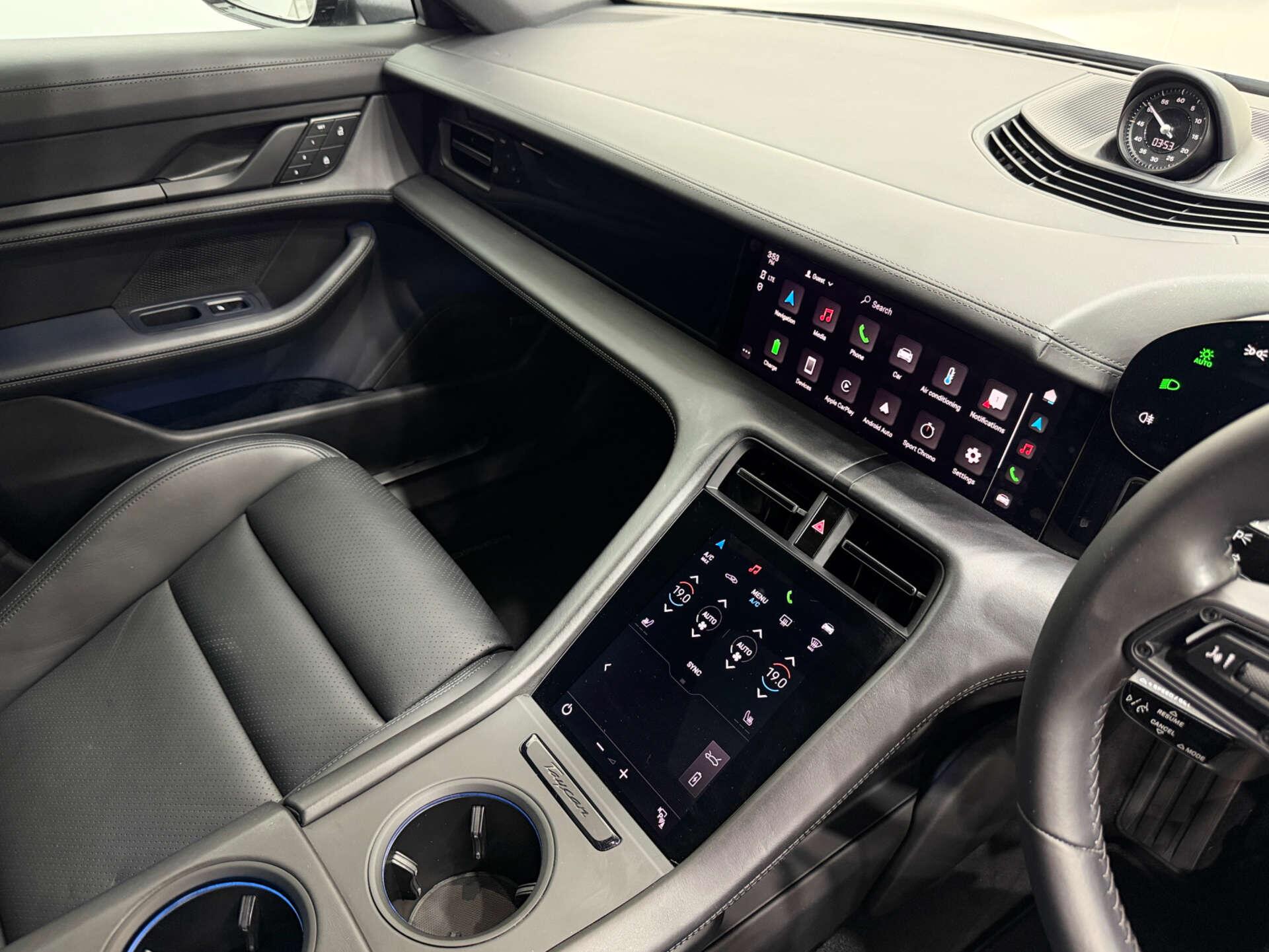 Porsche Taycan view 41