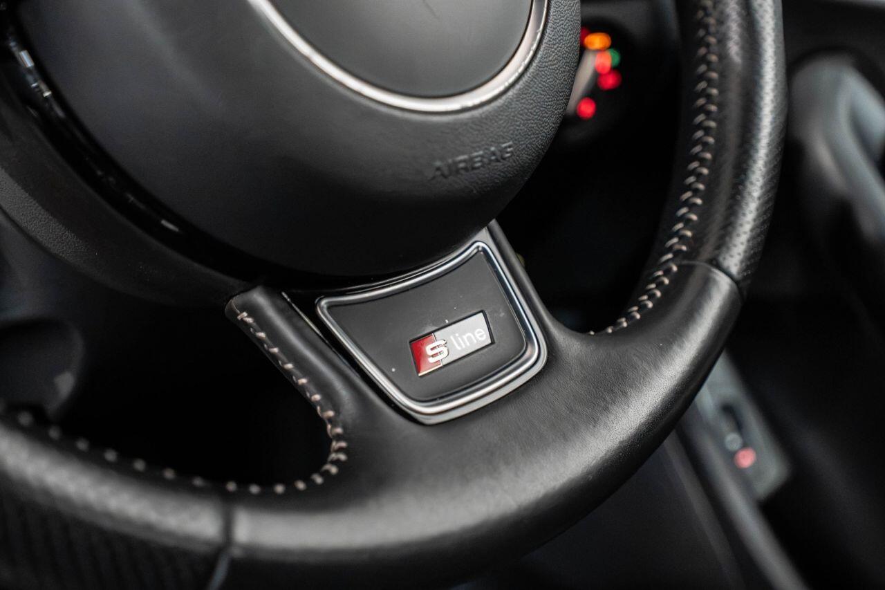 Audi Q3 view 41