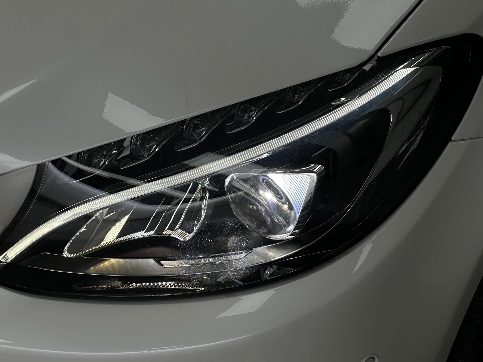 Mercedes-Benz C Class view 44