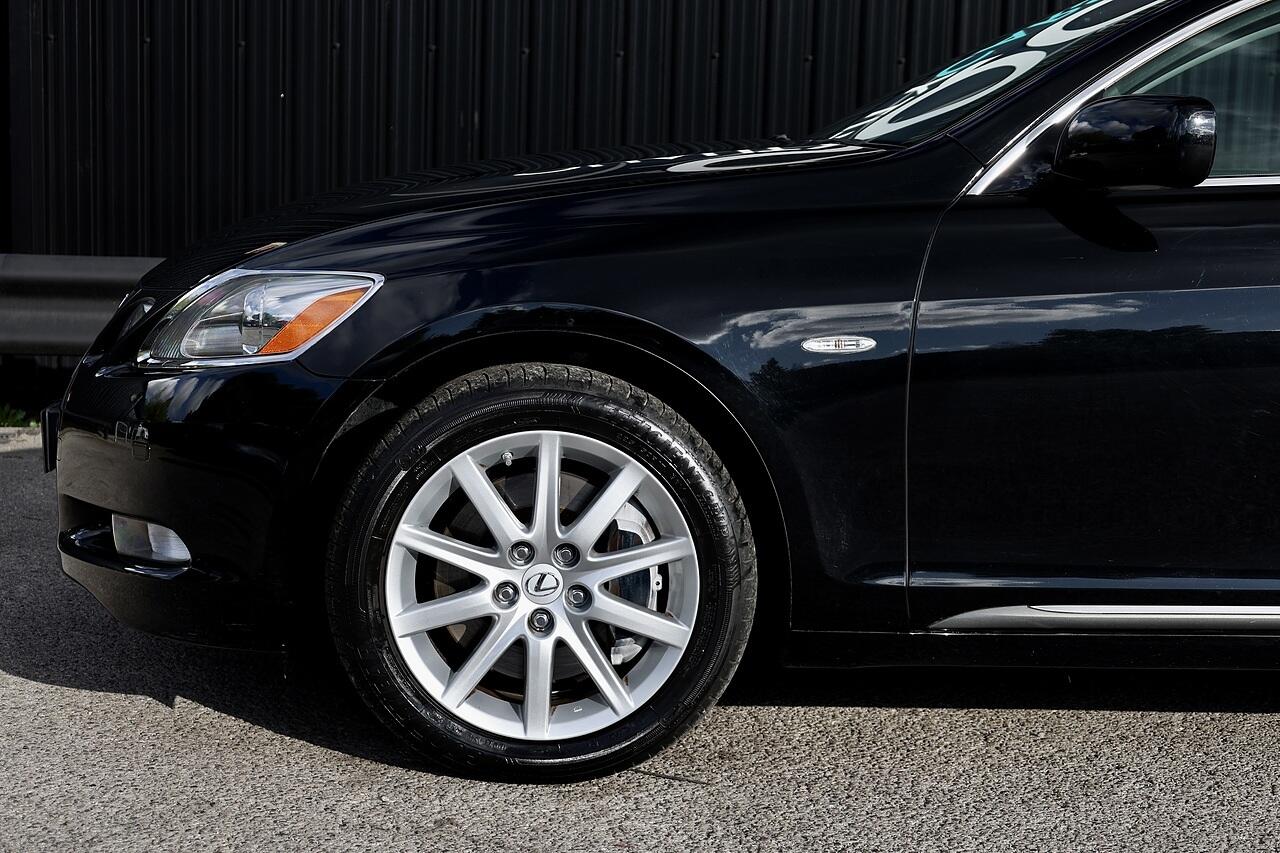 Lexus GS view 35