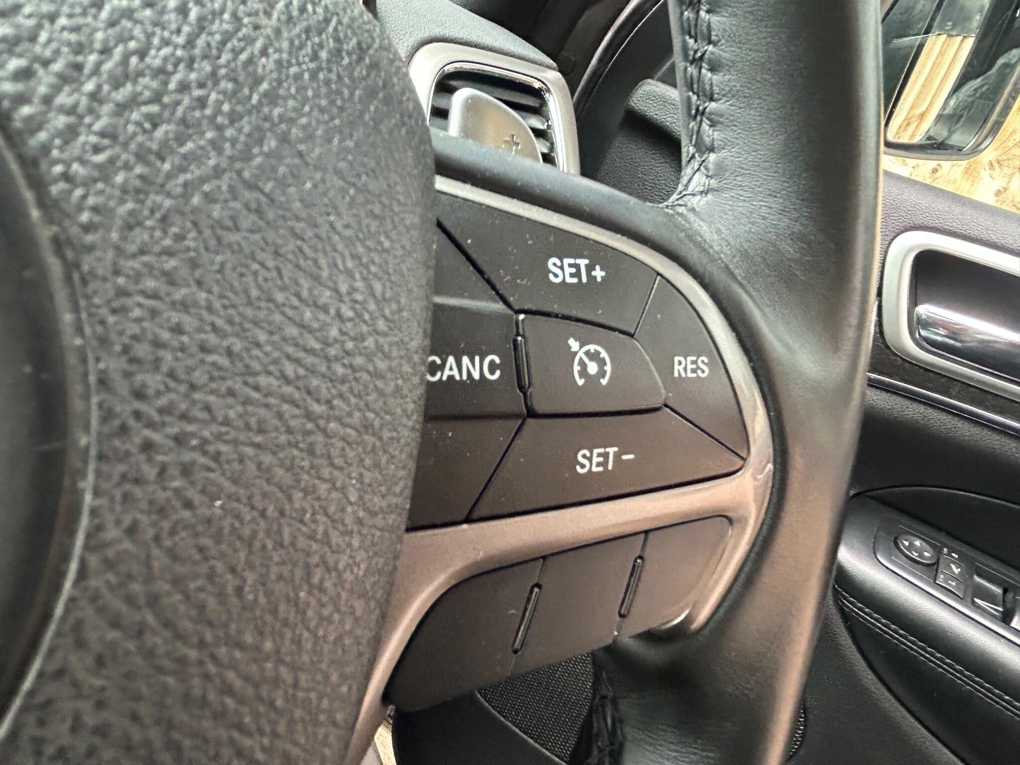Jeep Grand Cherokee view 31