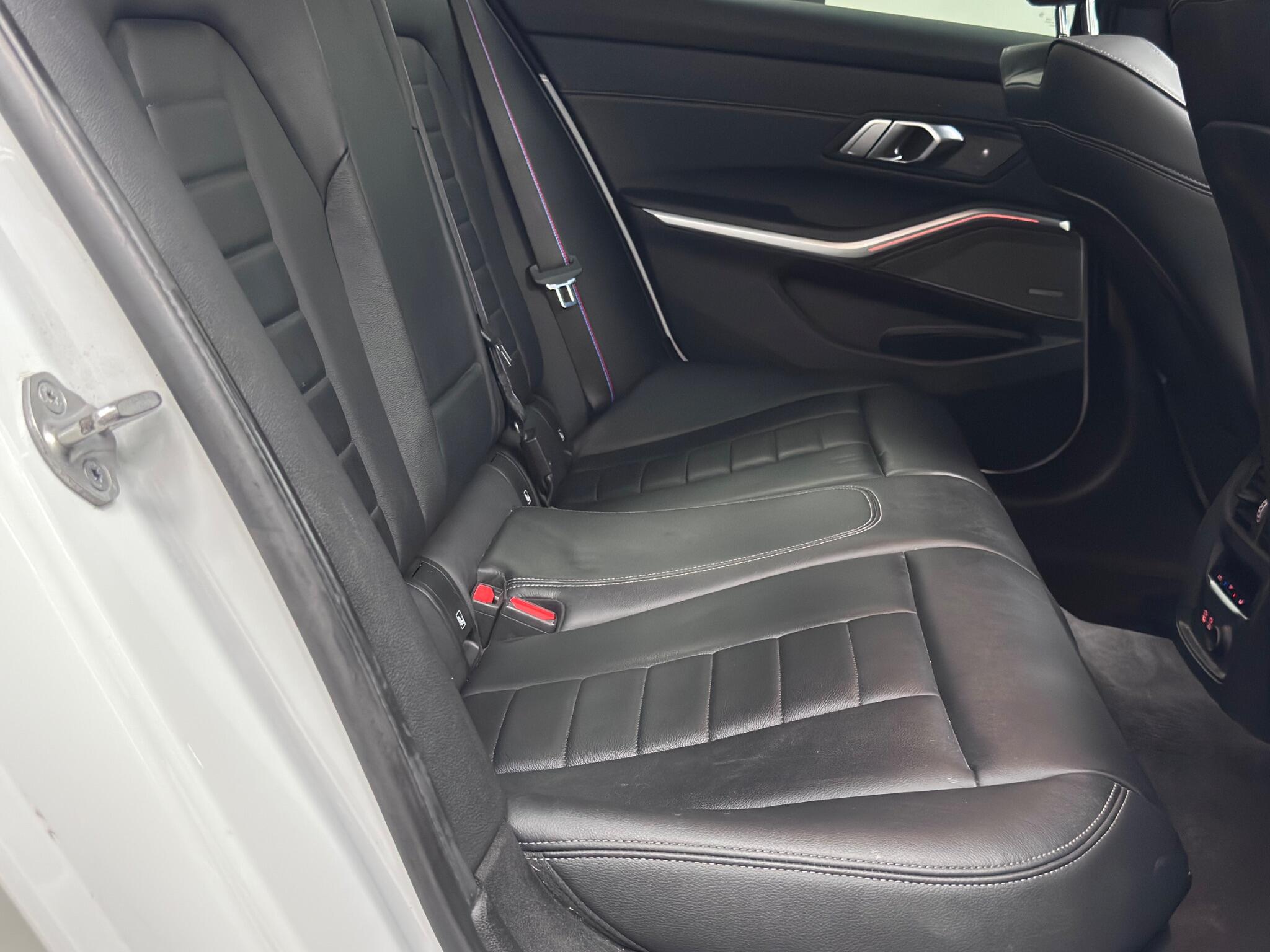 BMW 3 Series view 54