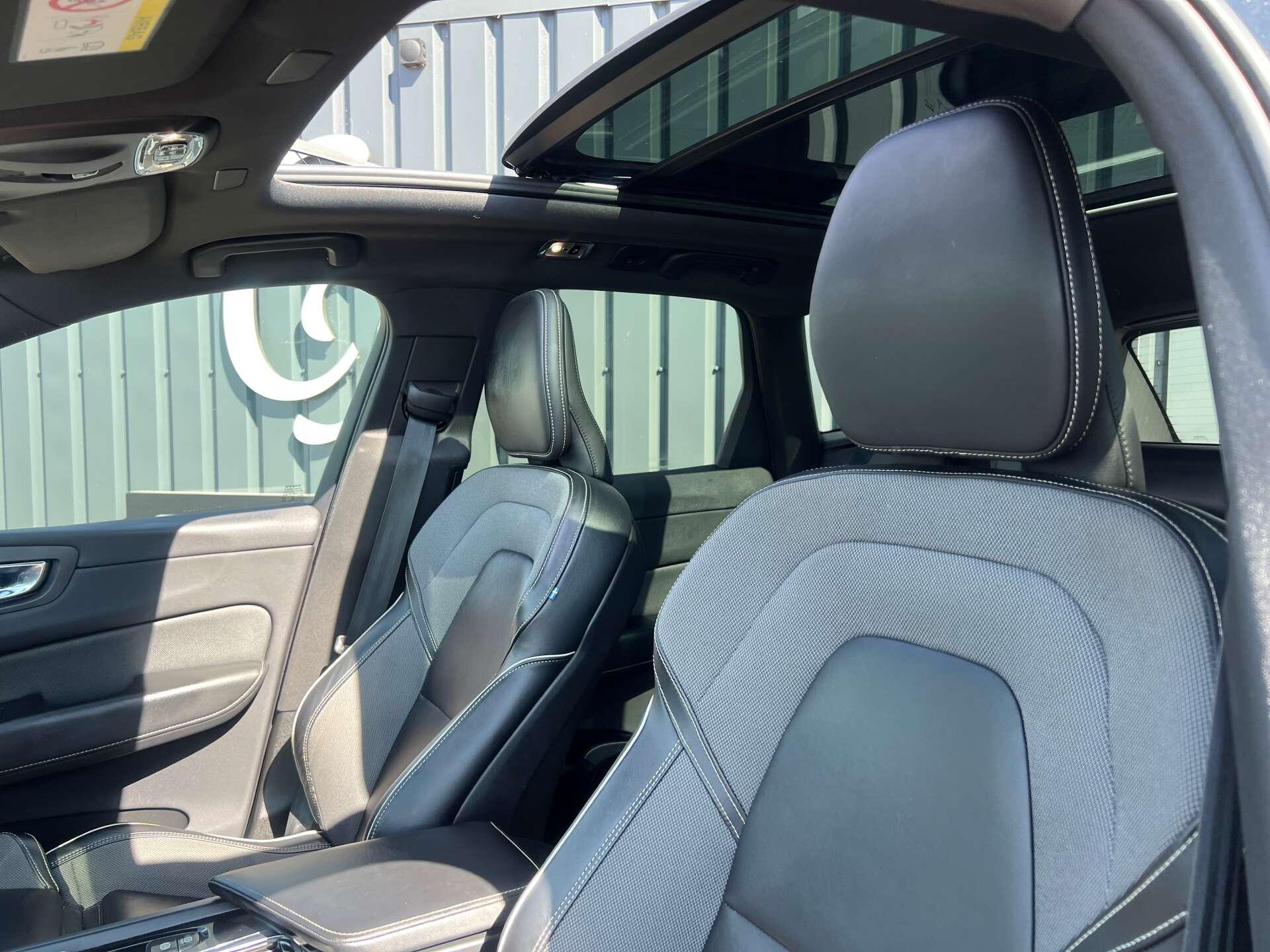 Volvo XC60 view 42