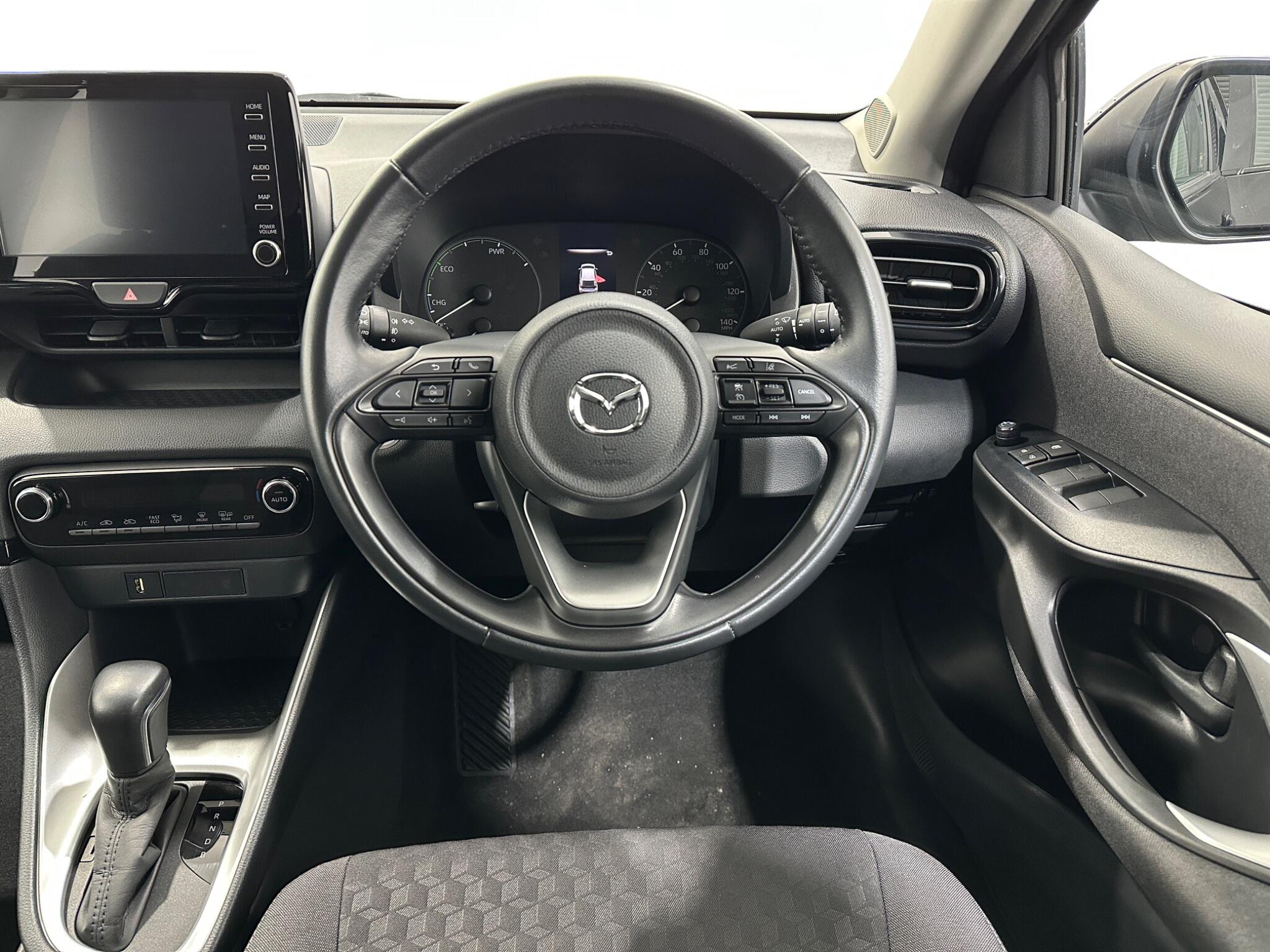 Mazda Mazda2 view 13