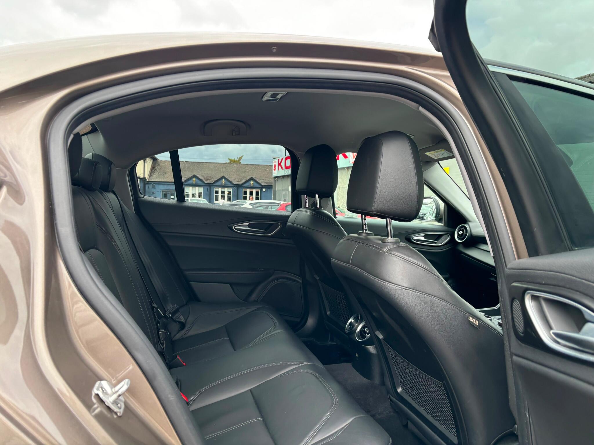 Alfa Romeo Giulia view 3