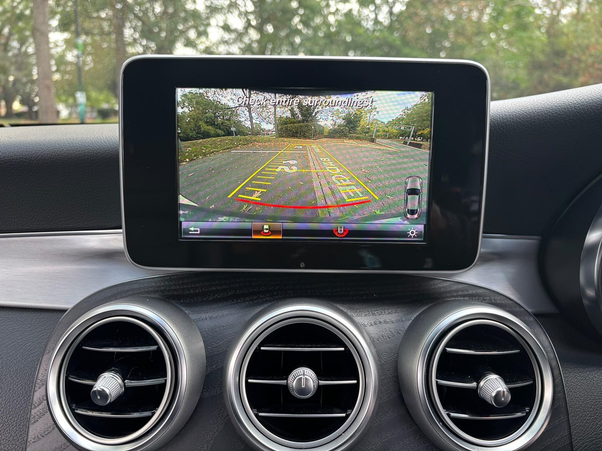 Mercedes-Benz C-Class view 24