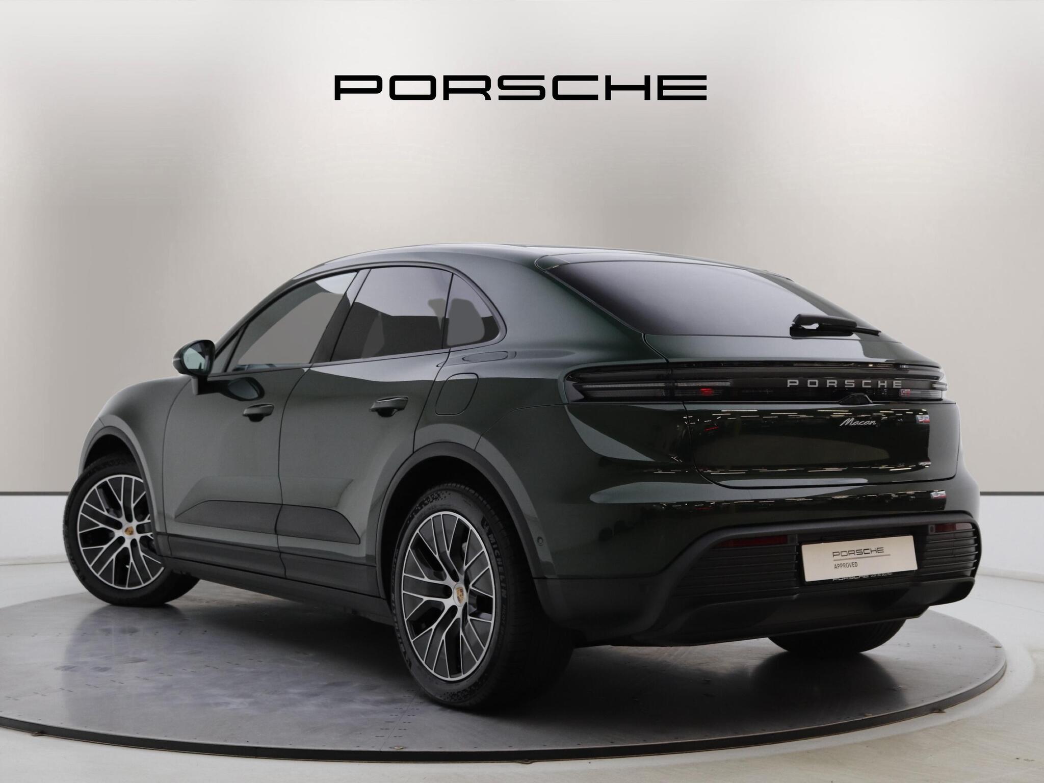 Porsche Macan view 2