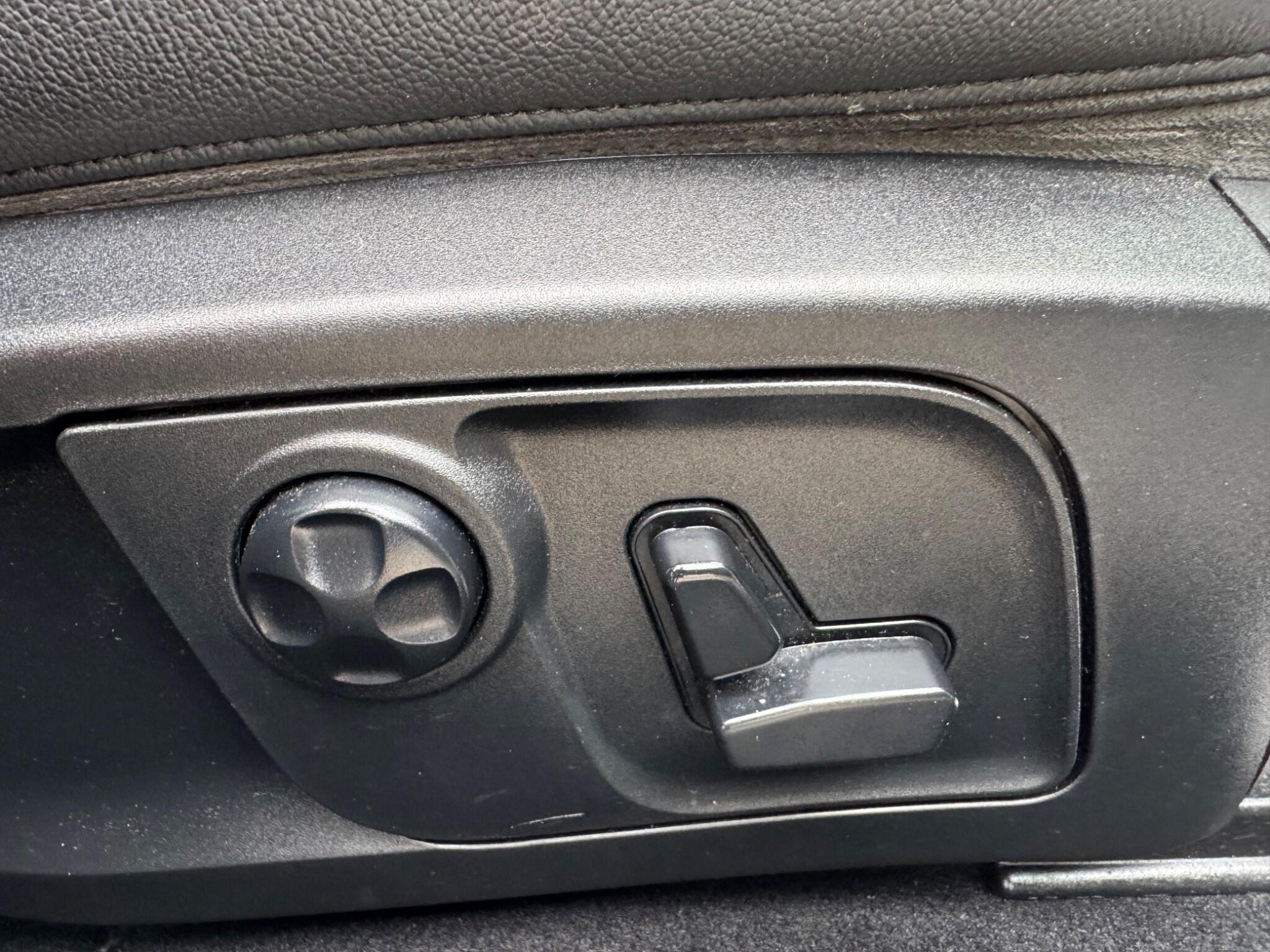 Maserati Levante view 36