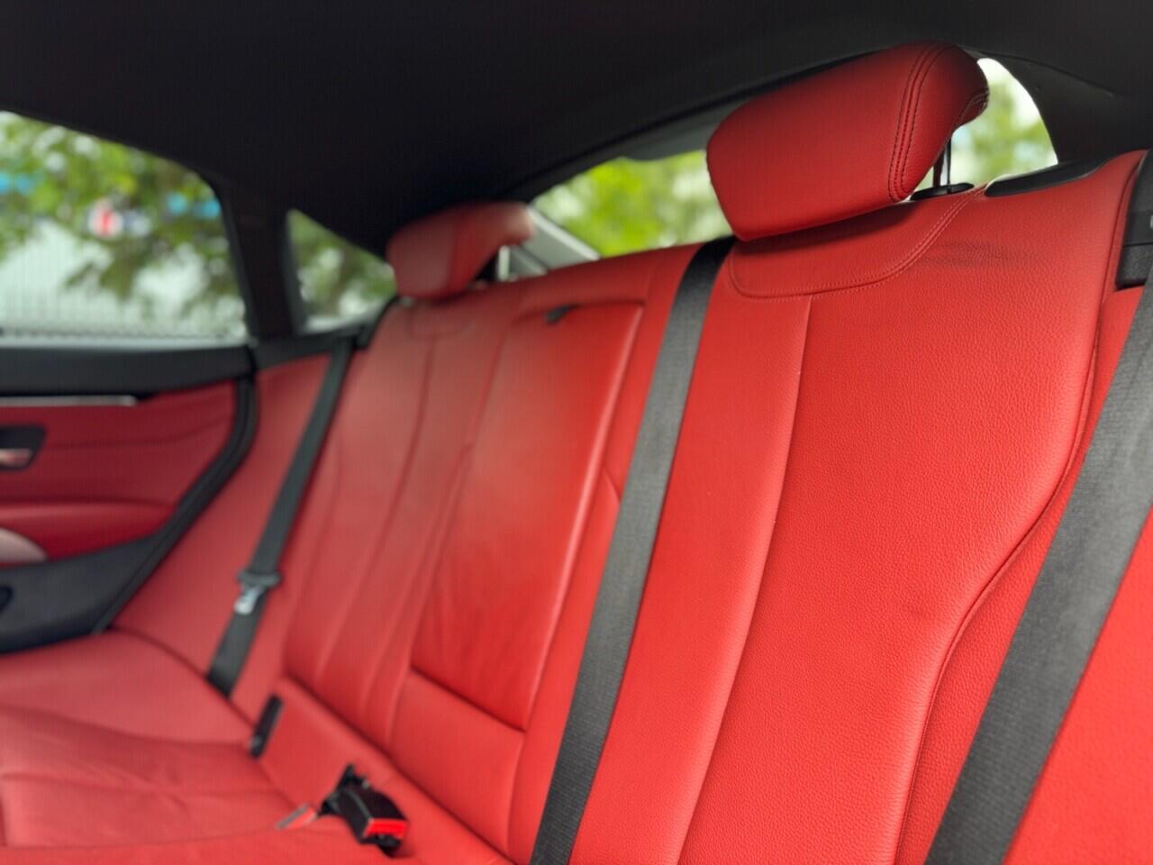 BMW 4 Series view 35