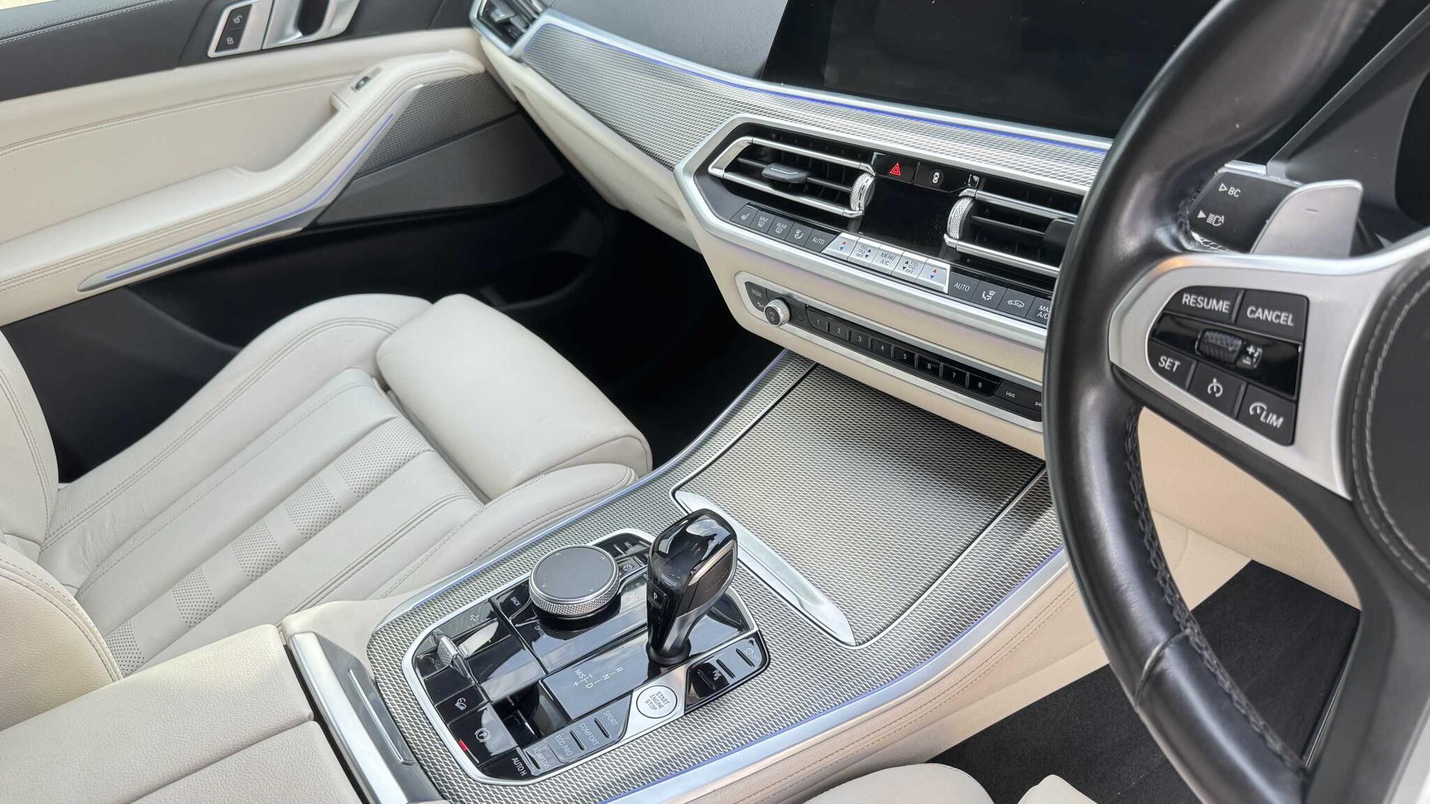 BMW X5 view 37
