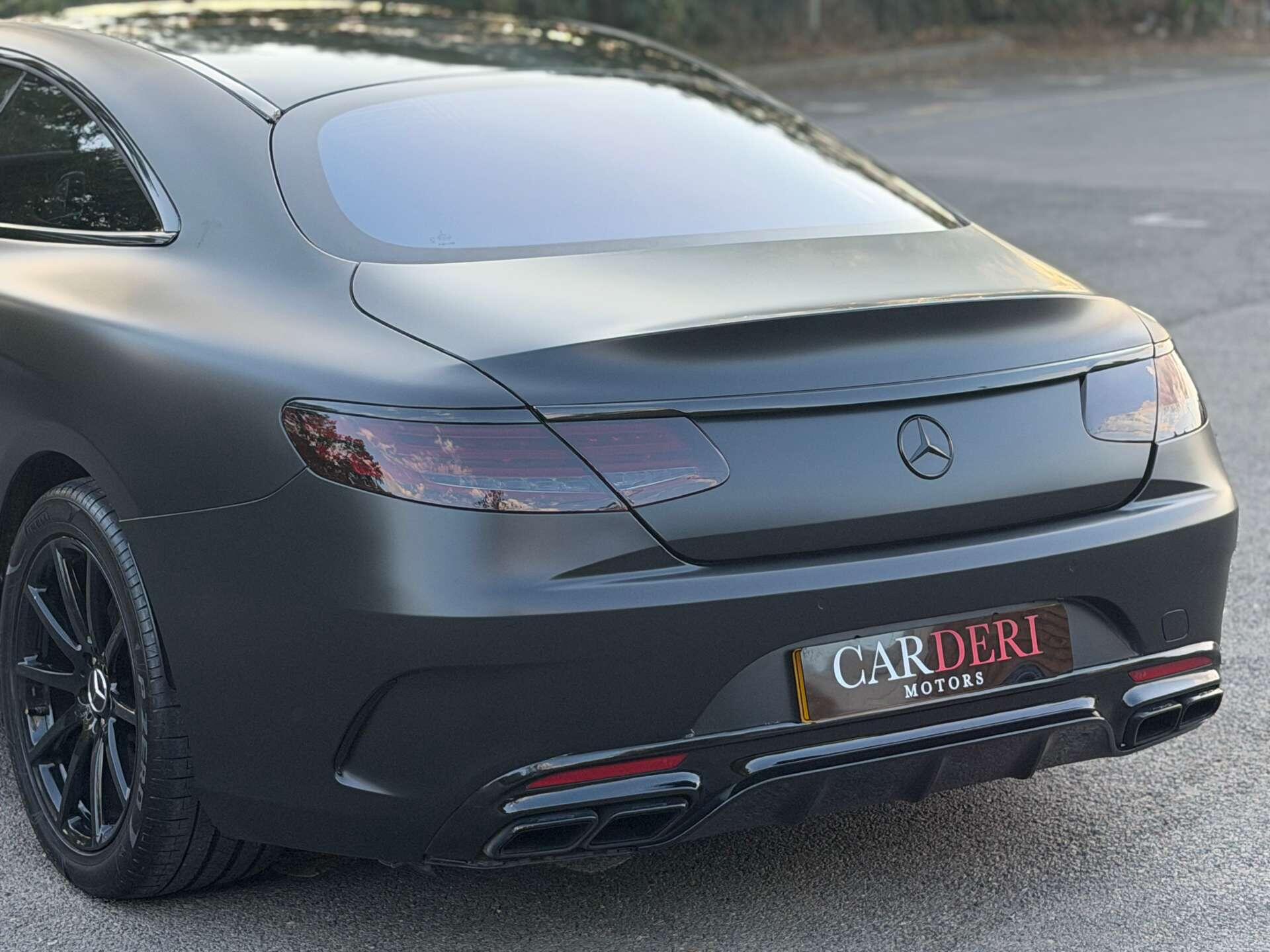Mercedes-Benz S-Class view 17