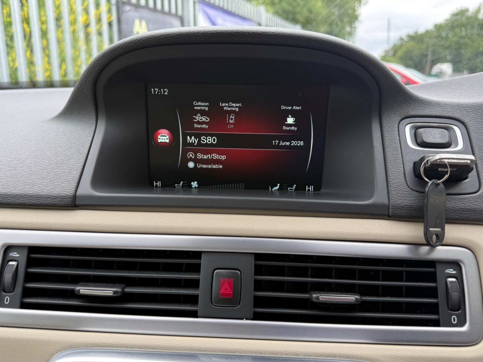 2015 Volvo S80 image 40