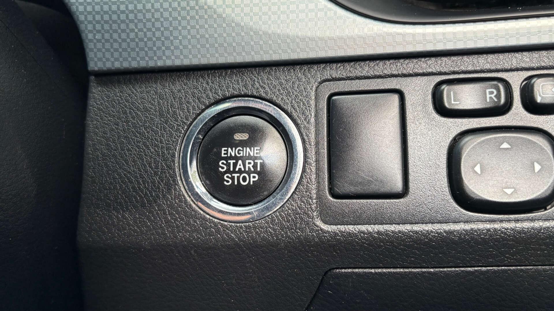 Toyota Avensis view 21
