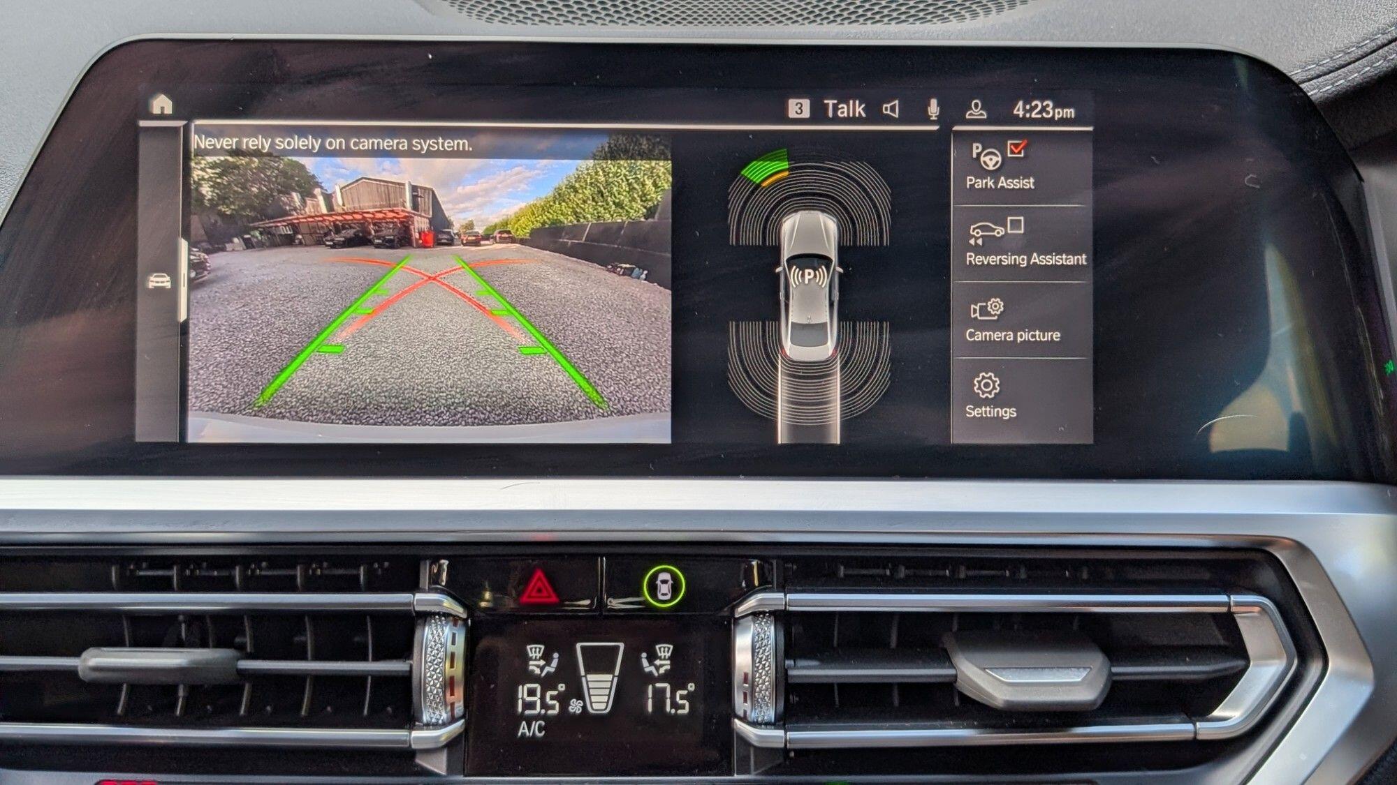BMW 4 Series view 14