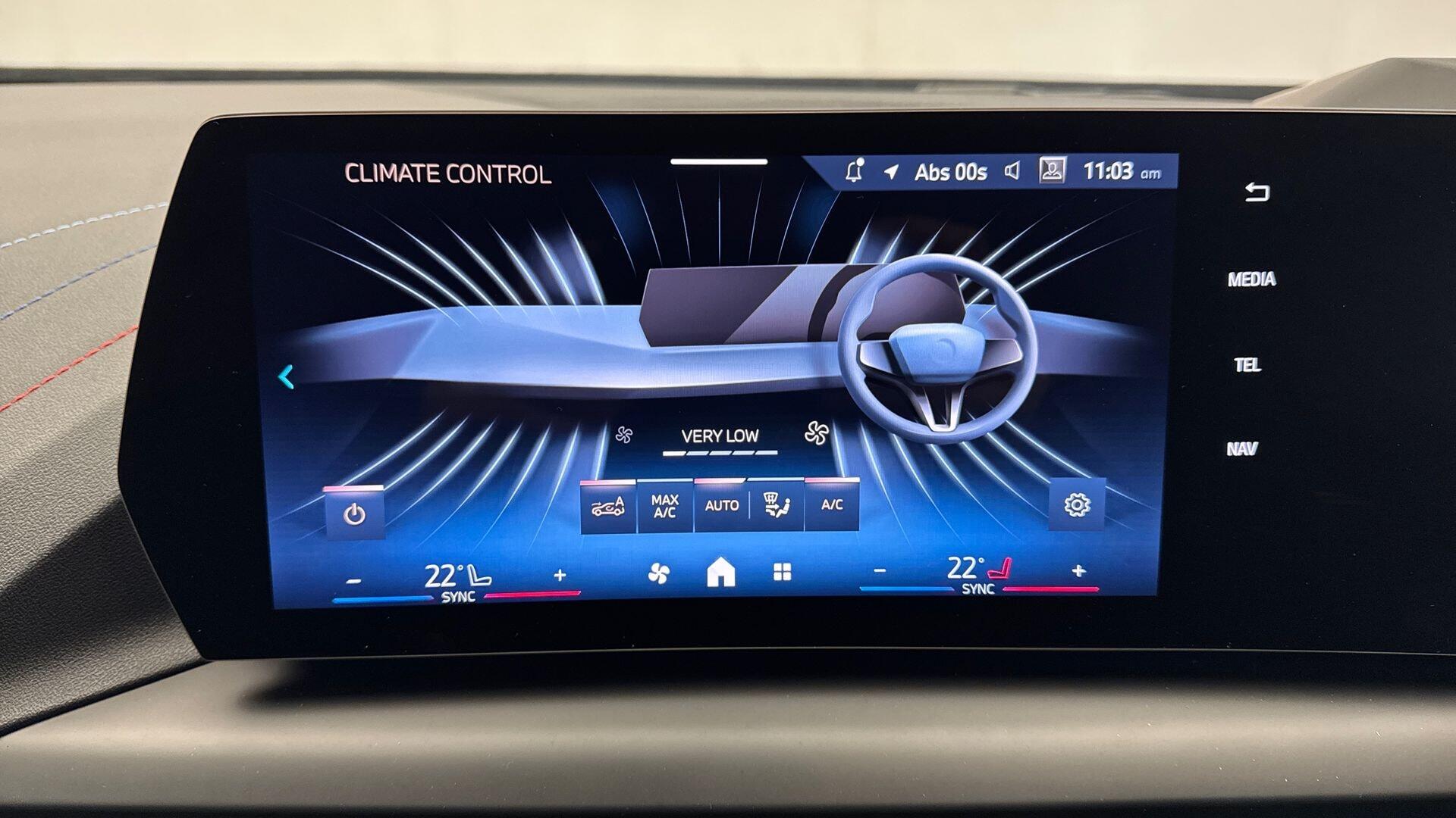 BMW 2 Series view 25