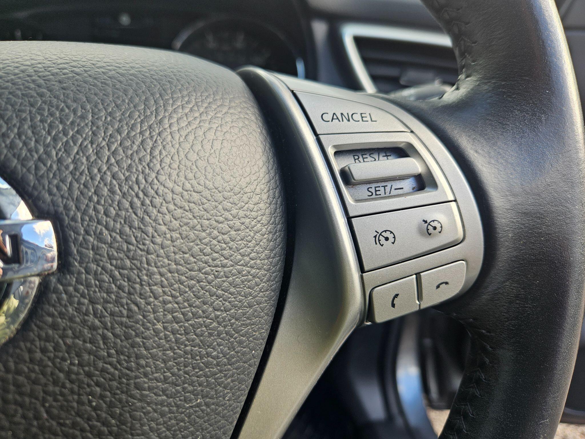 2017 Nissan Qashqai image 36