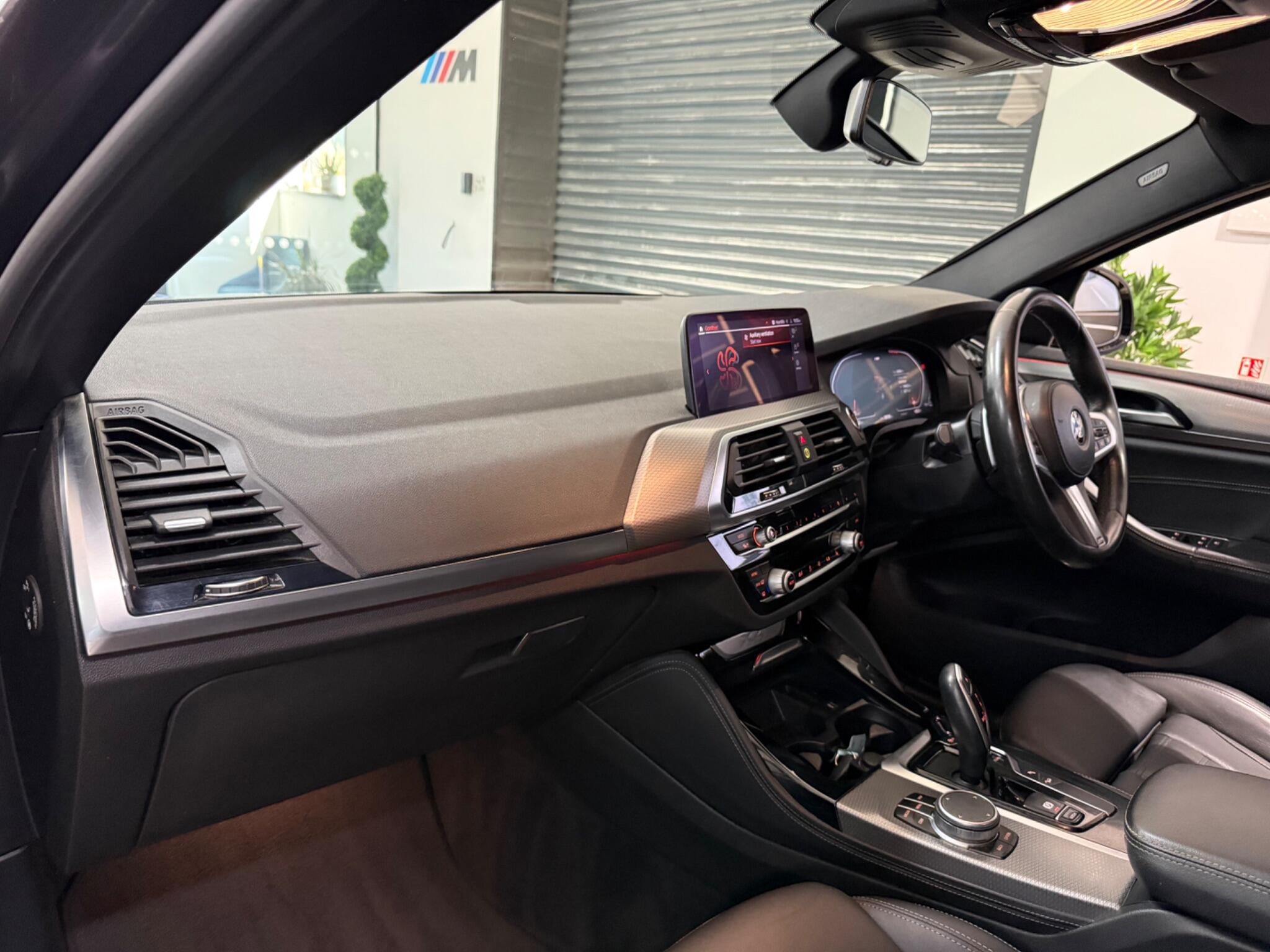 BMW X4 view 38