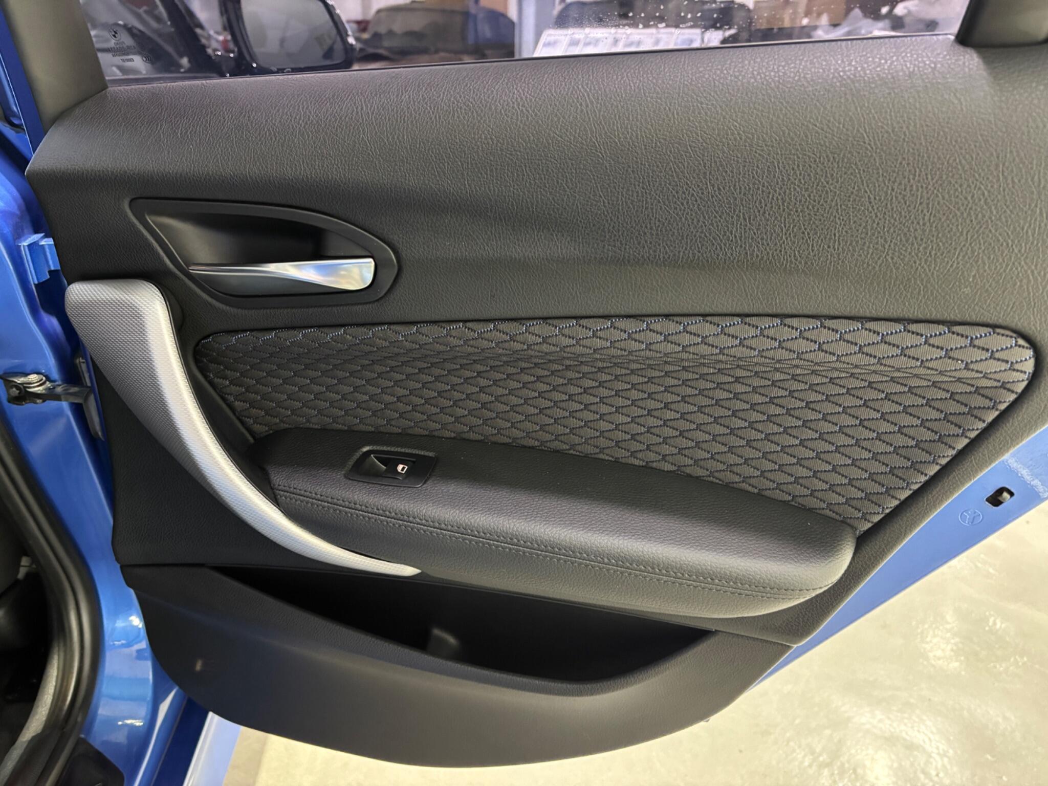 BMW 1 Series view 13