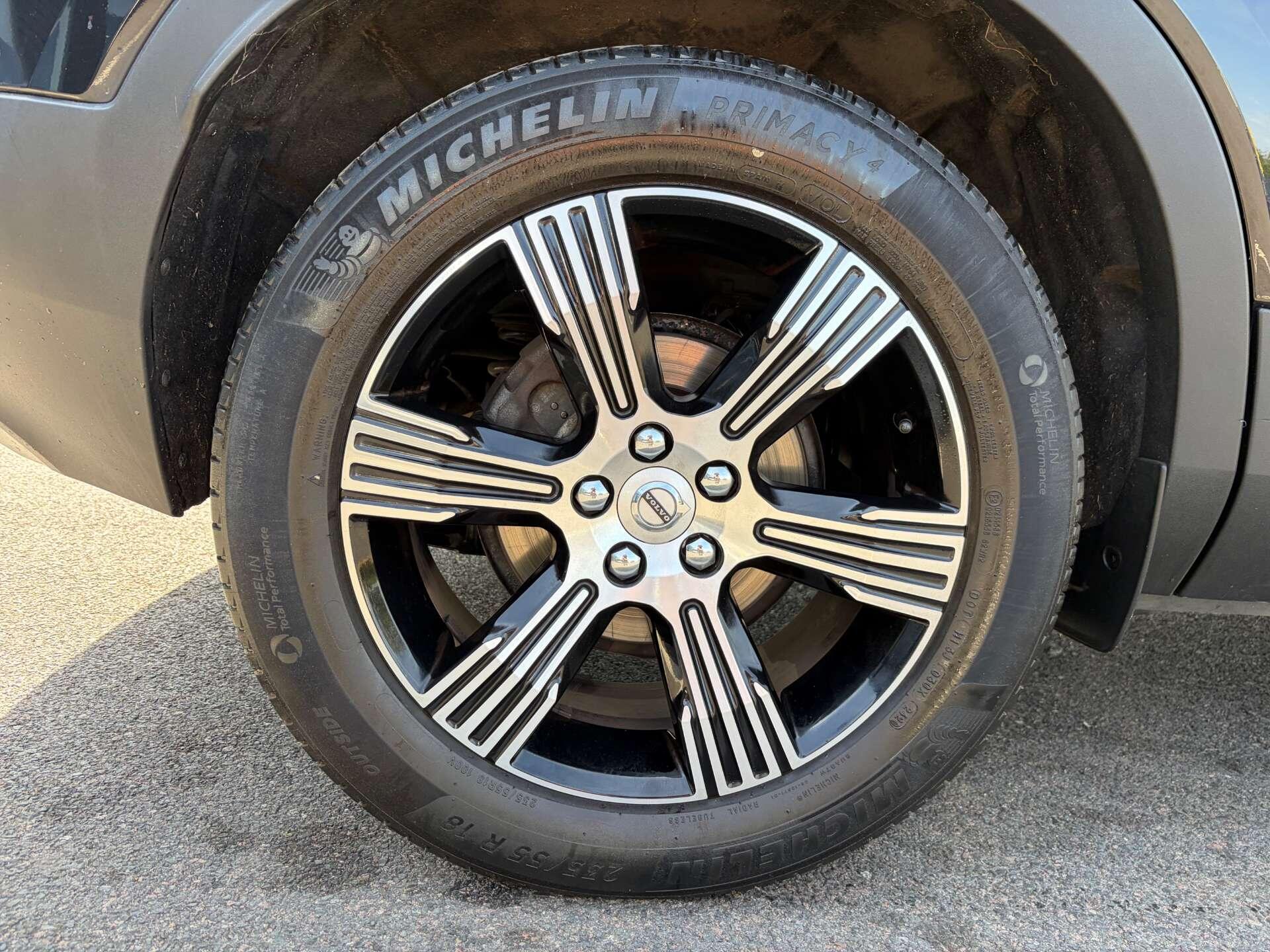 Volvo XC40 view 10