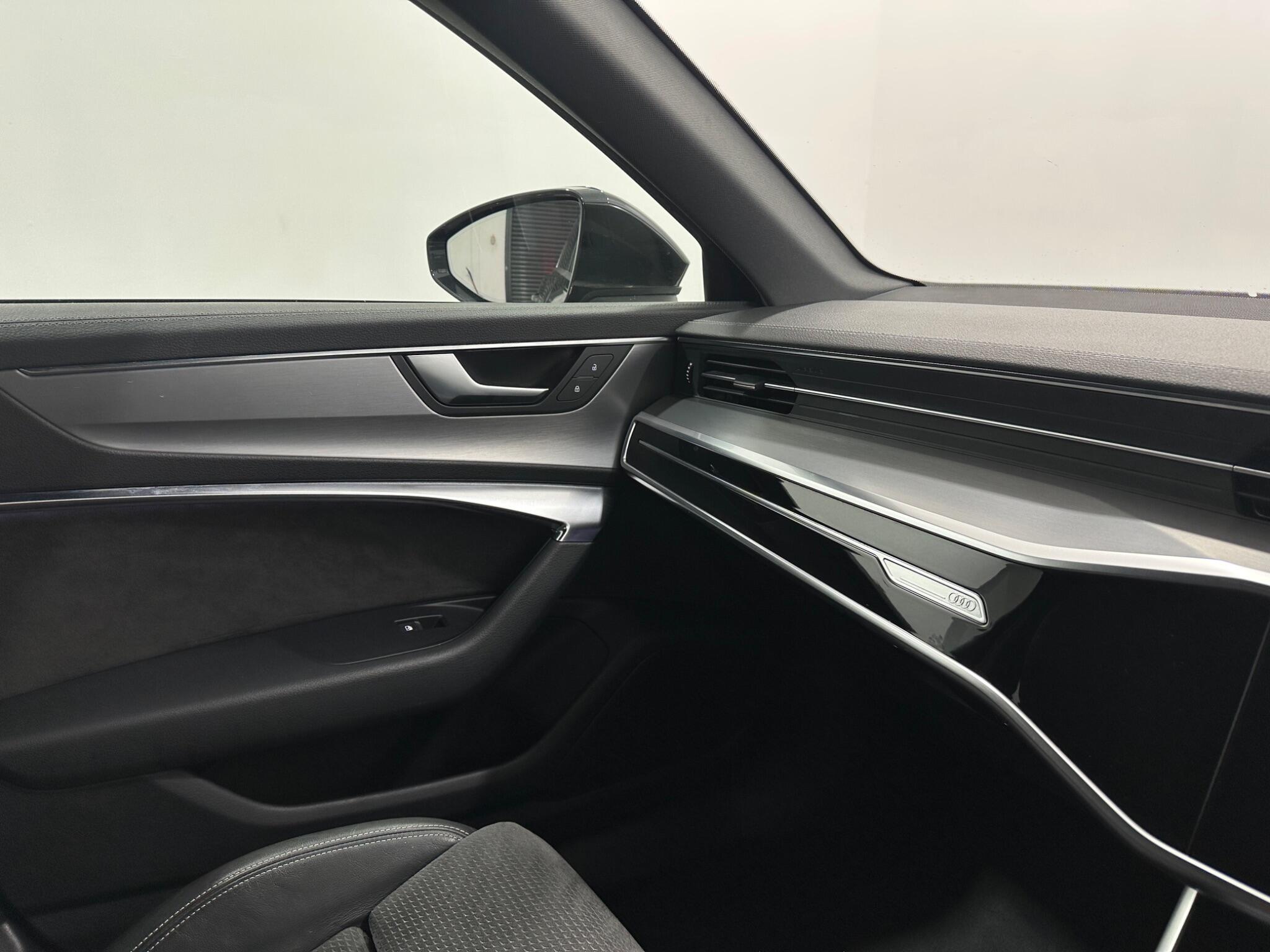 Audi A6 Avant view 27