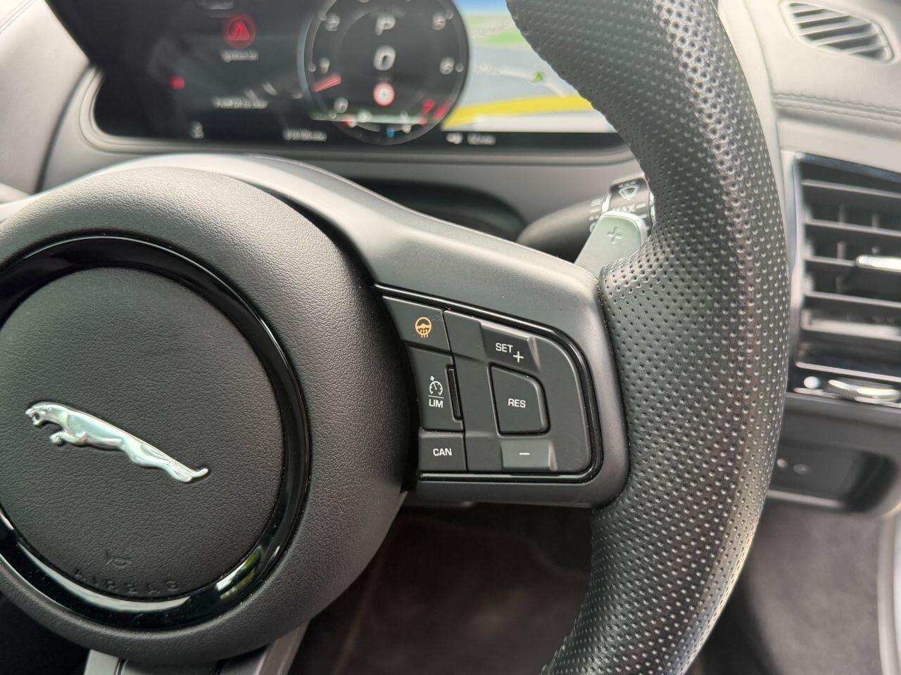 Jaguar F-Type view 43