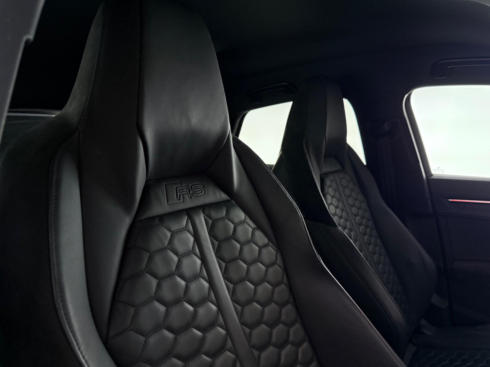 Audi RS Q3 view 42