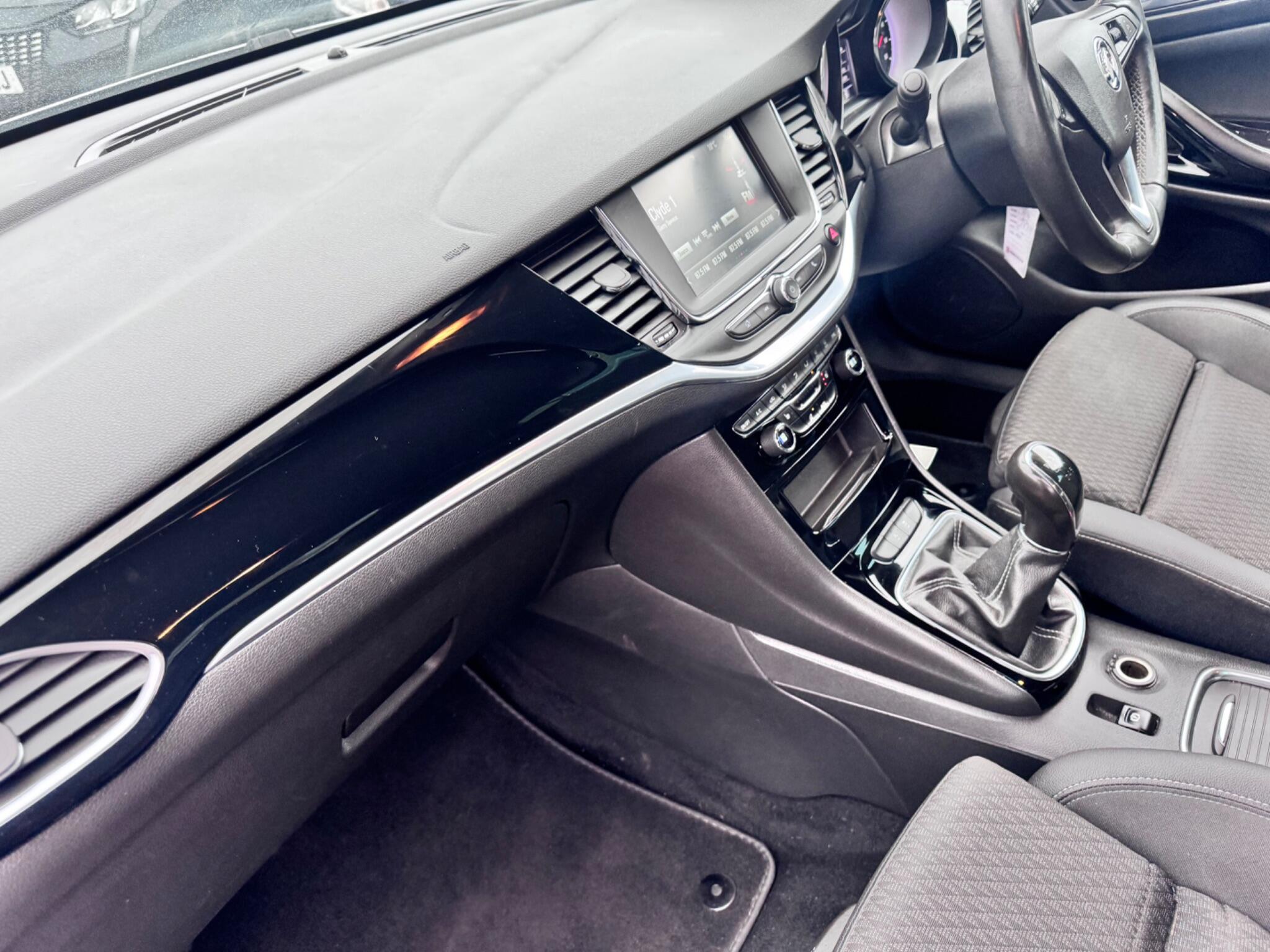 Vauxhall Astra view 38