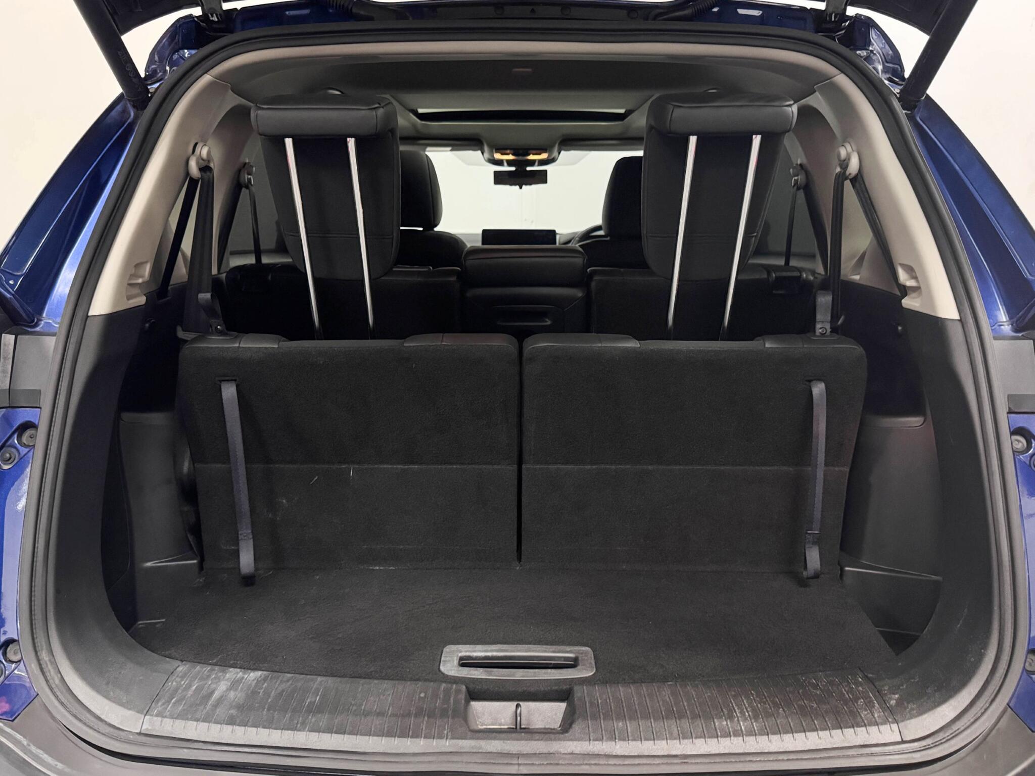 Nissan X-Trail view 8