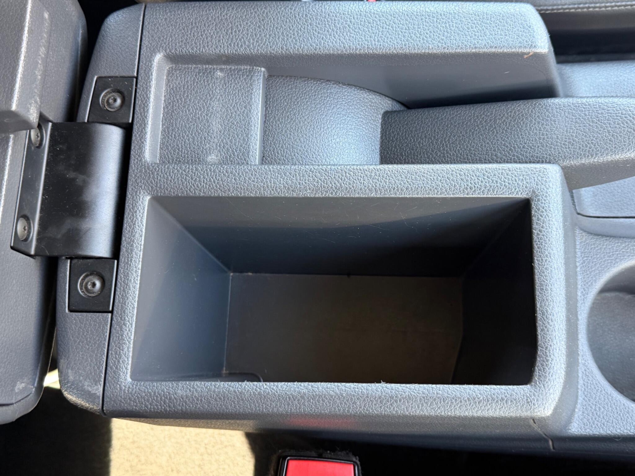 Volkswagen Amarok view 37