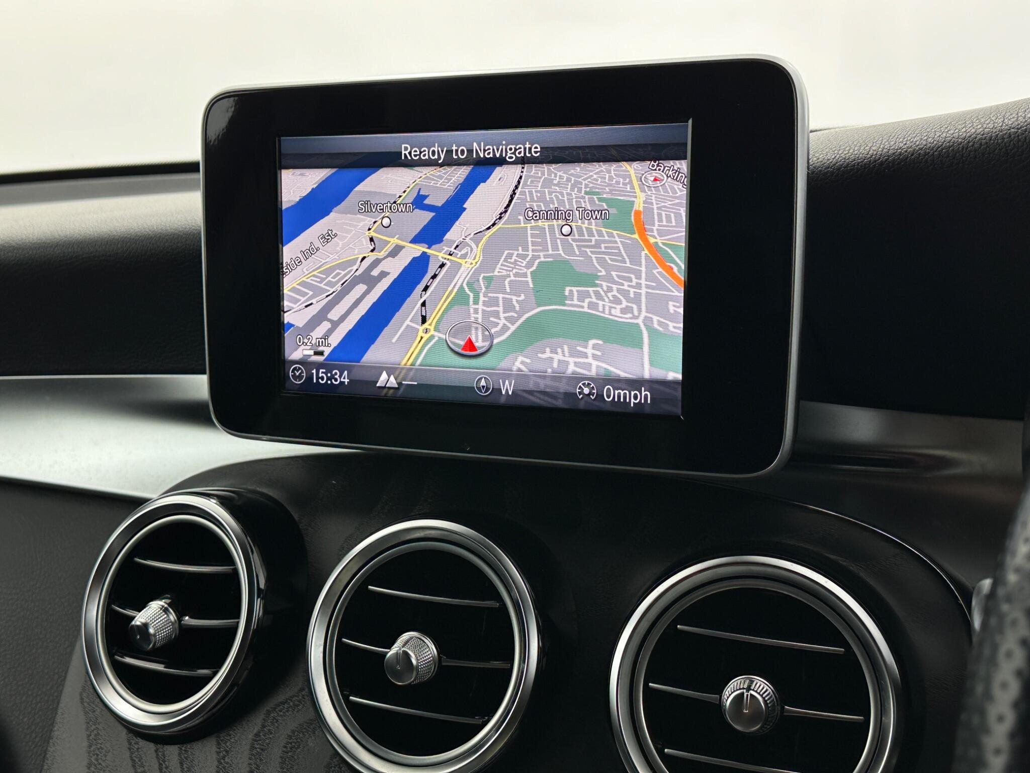 Mercedes-Benz GLC view 24