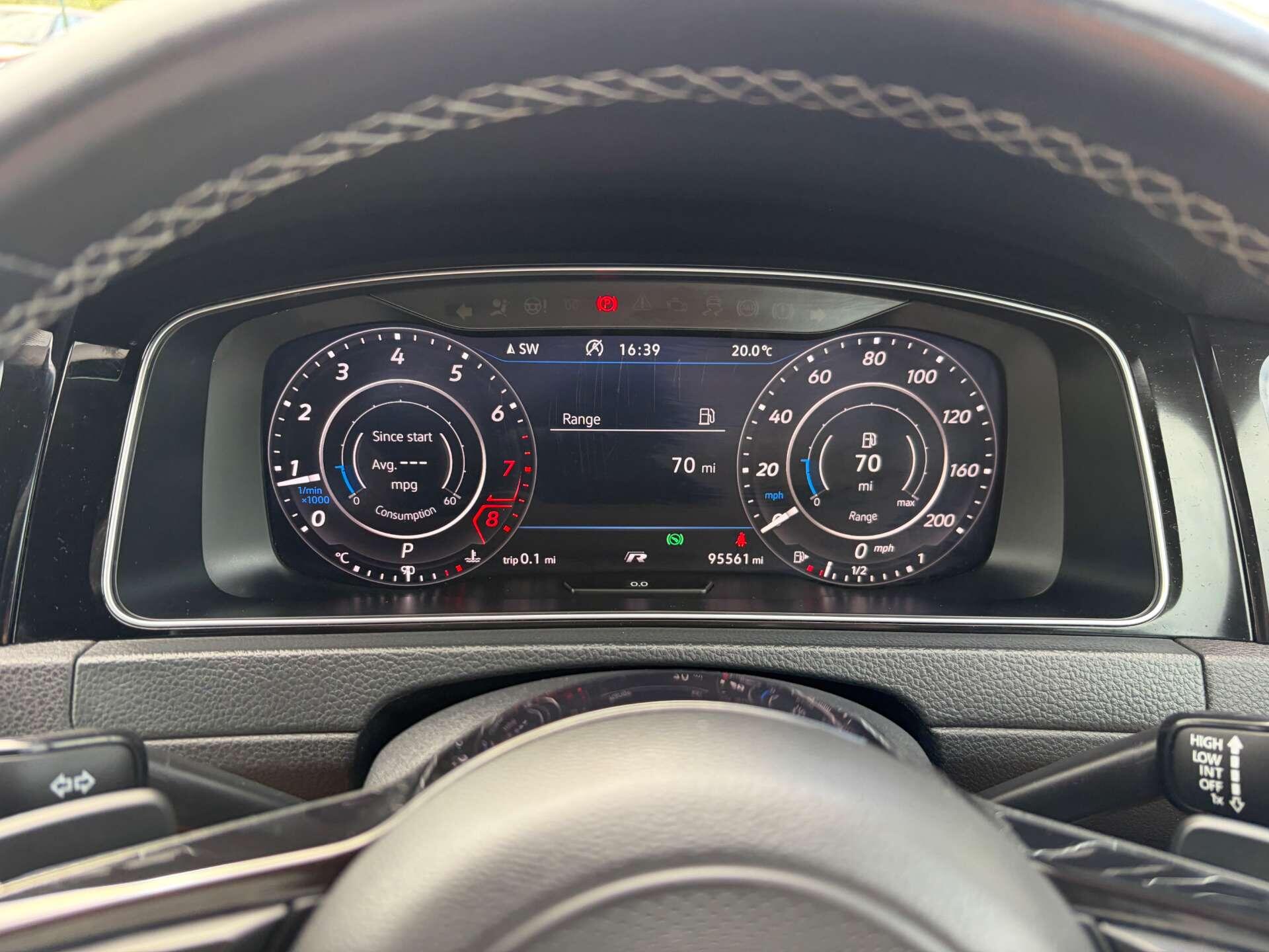 Volkswagen Golf view 37
