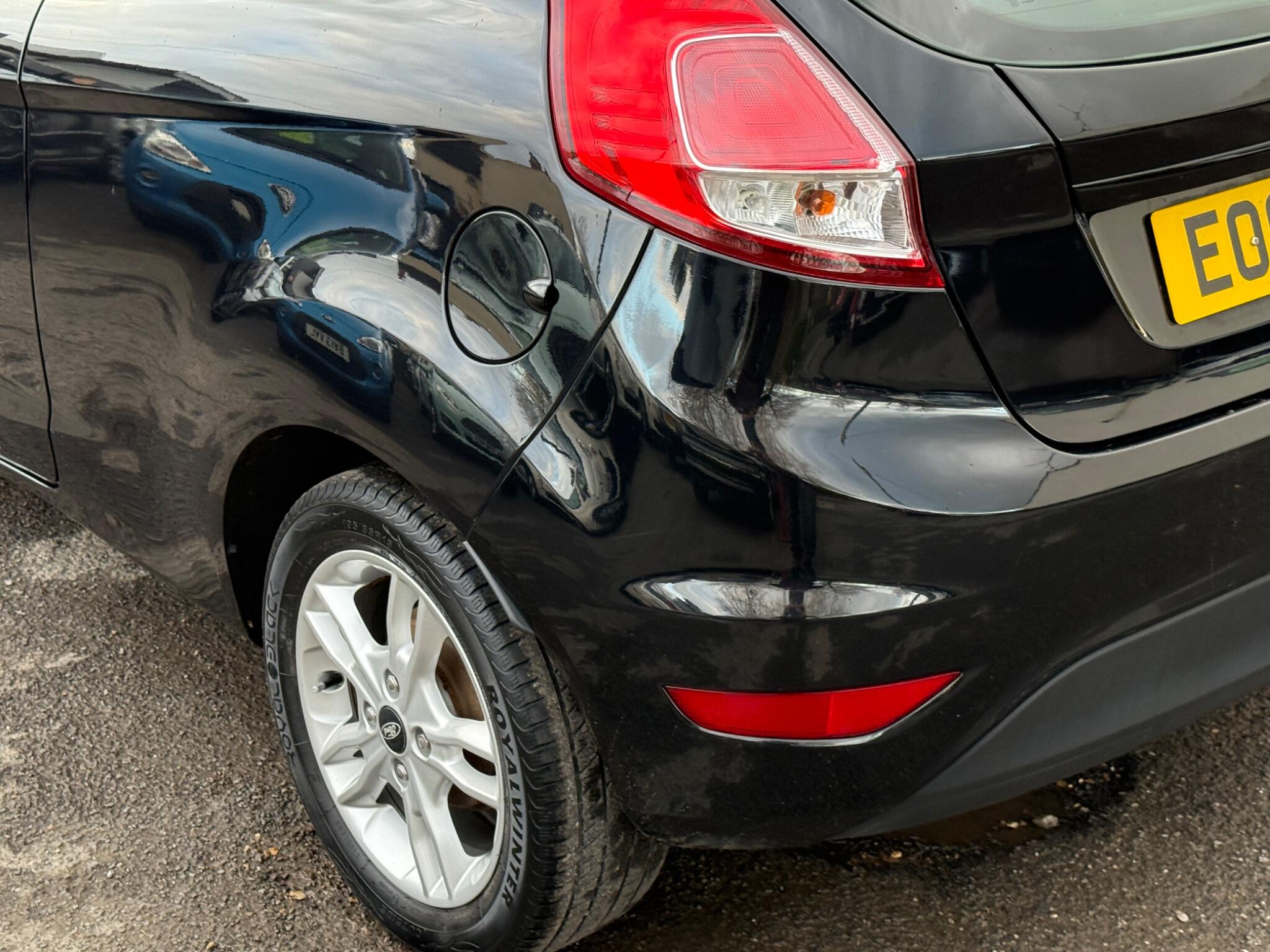 Ford Fiesta - Image 25