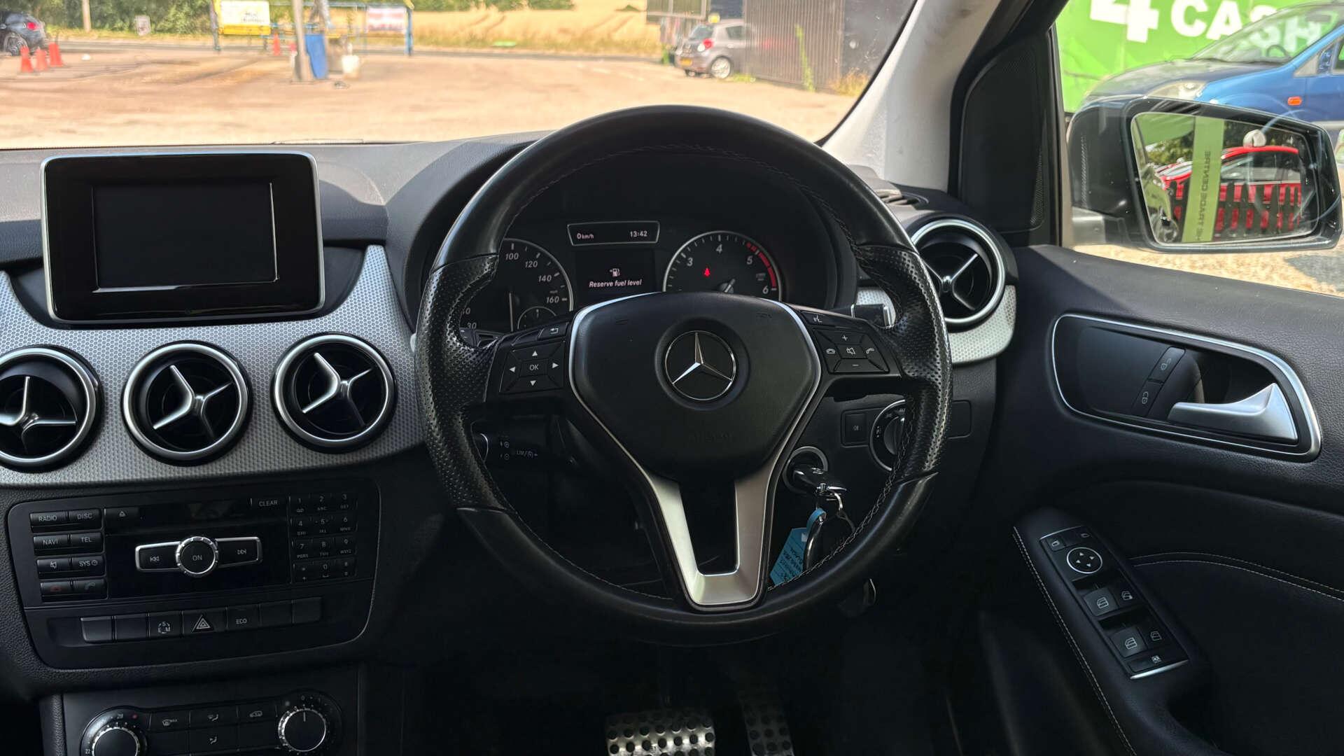 Mercedes-Benz B-Class view 16