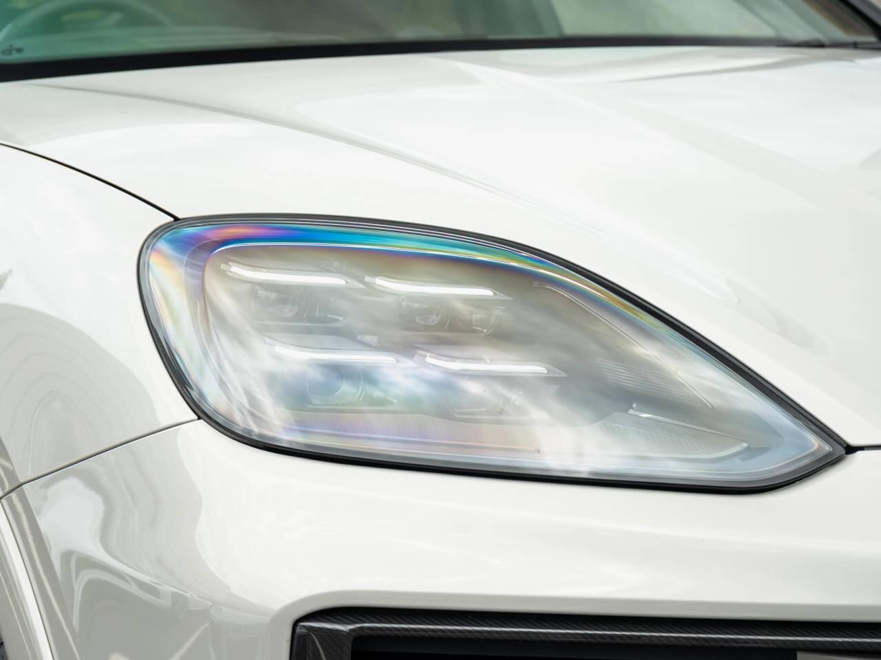 Porsche Cayenne view 20