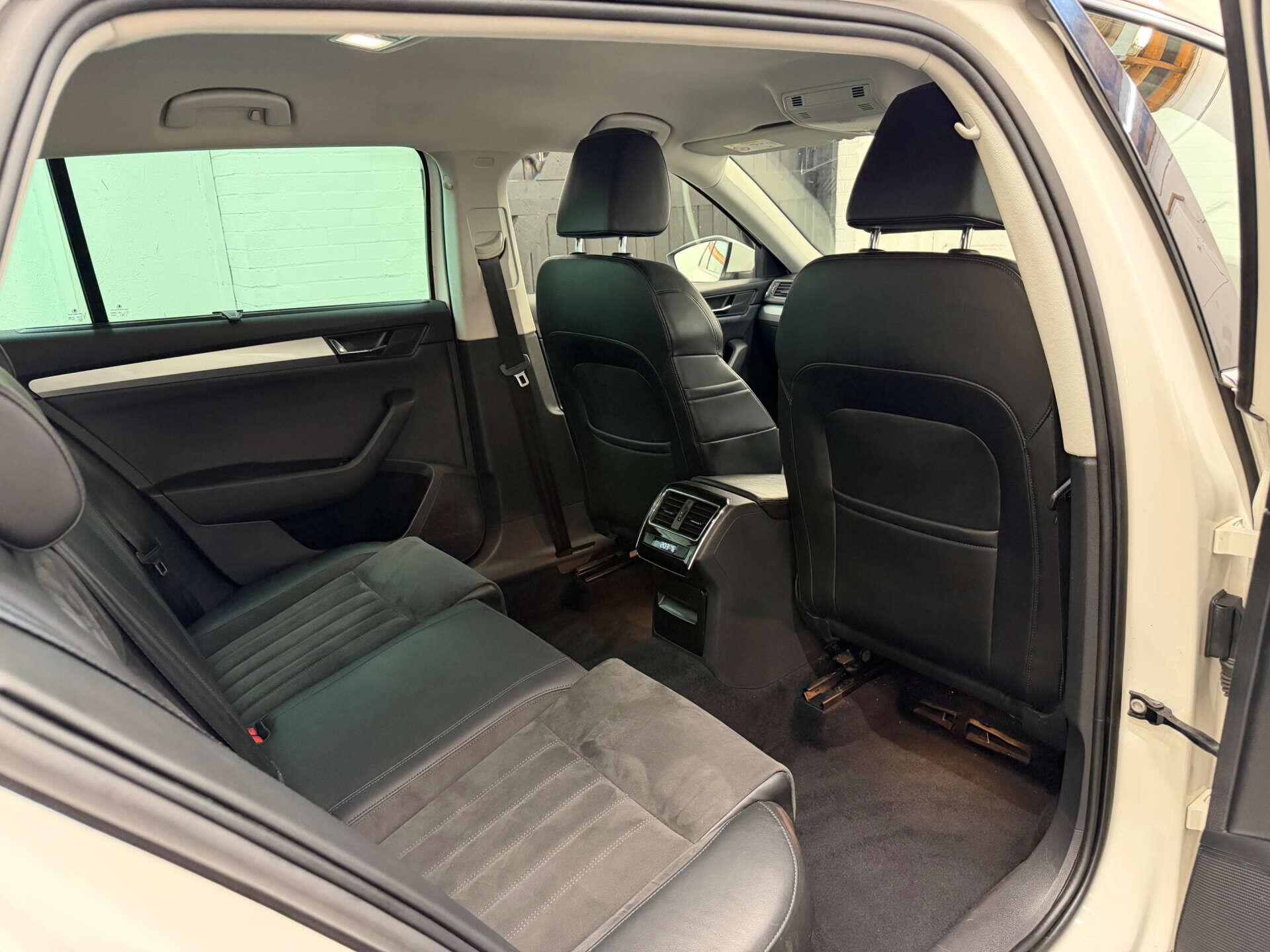 Skoda Superb view 23