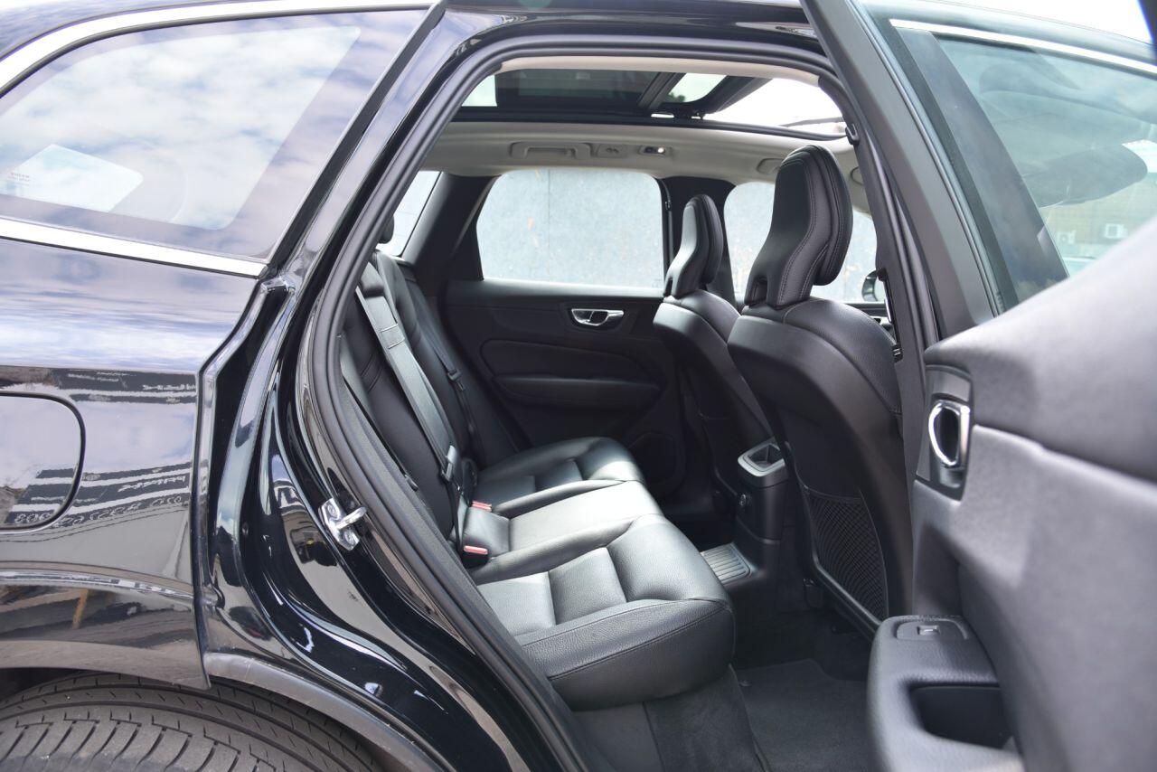 Volvo XC60 view 26