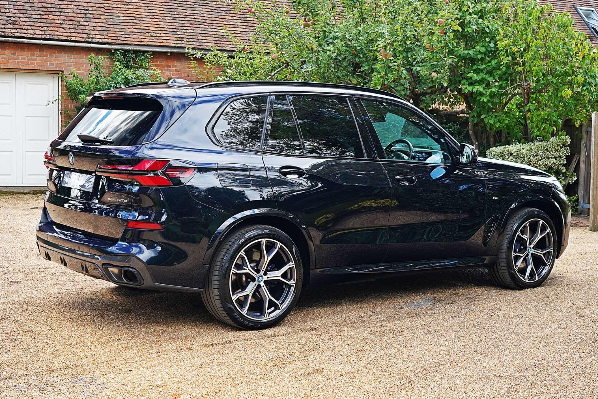 BMW X5 view 6