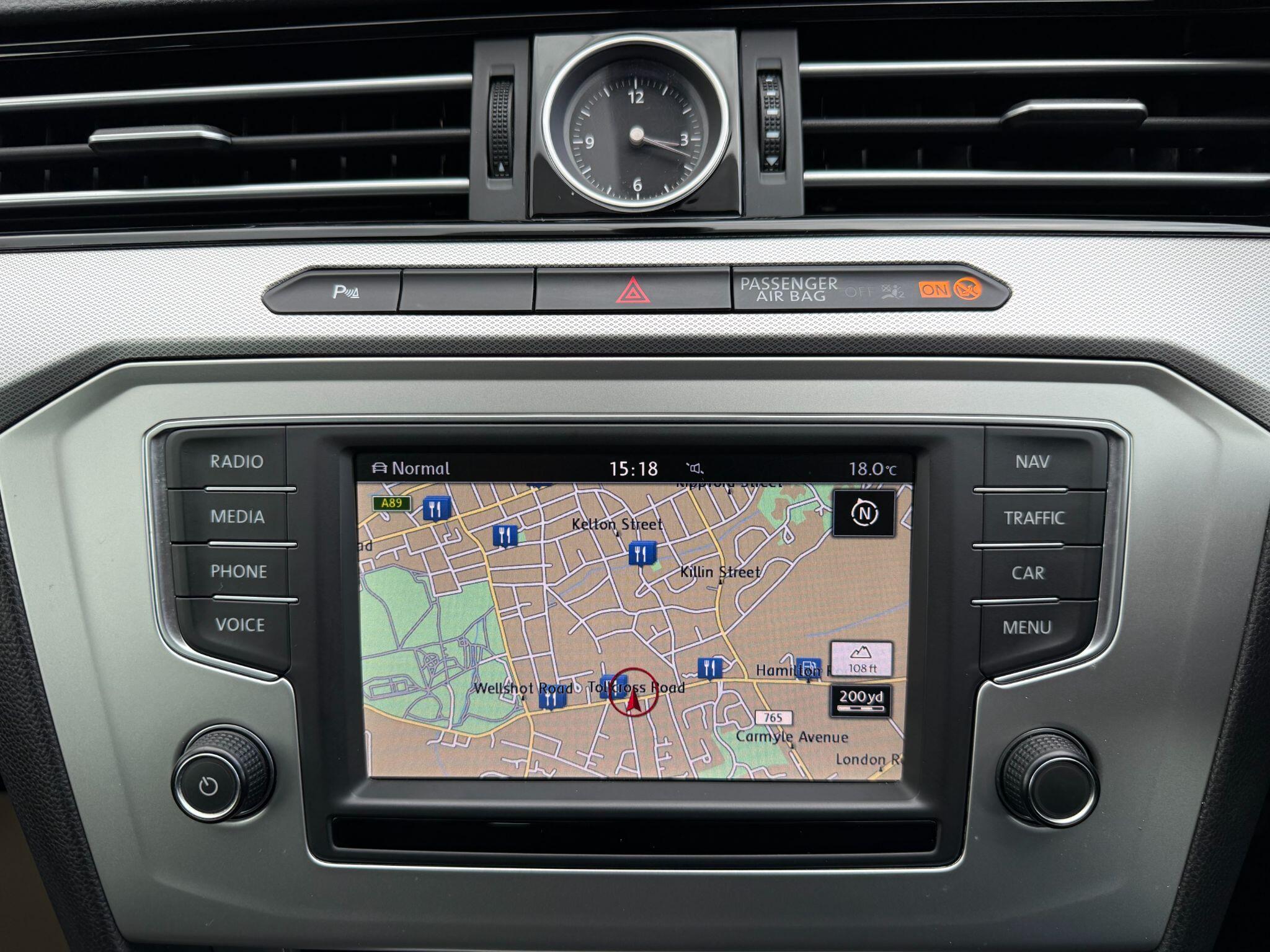 Volkswagen Passat view 27