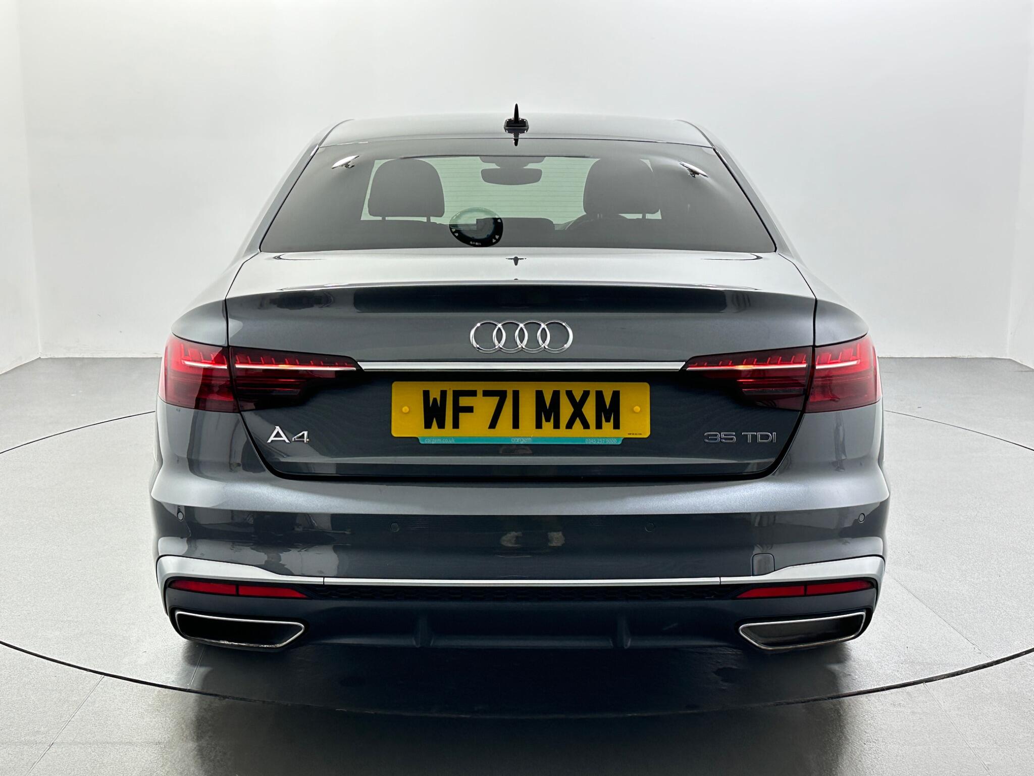 Audi A4 view 7