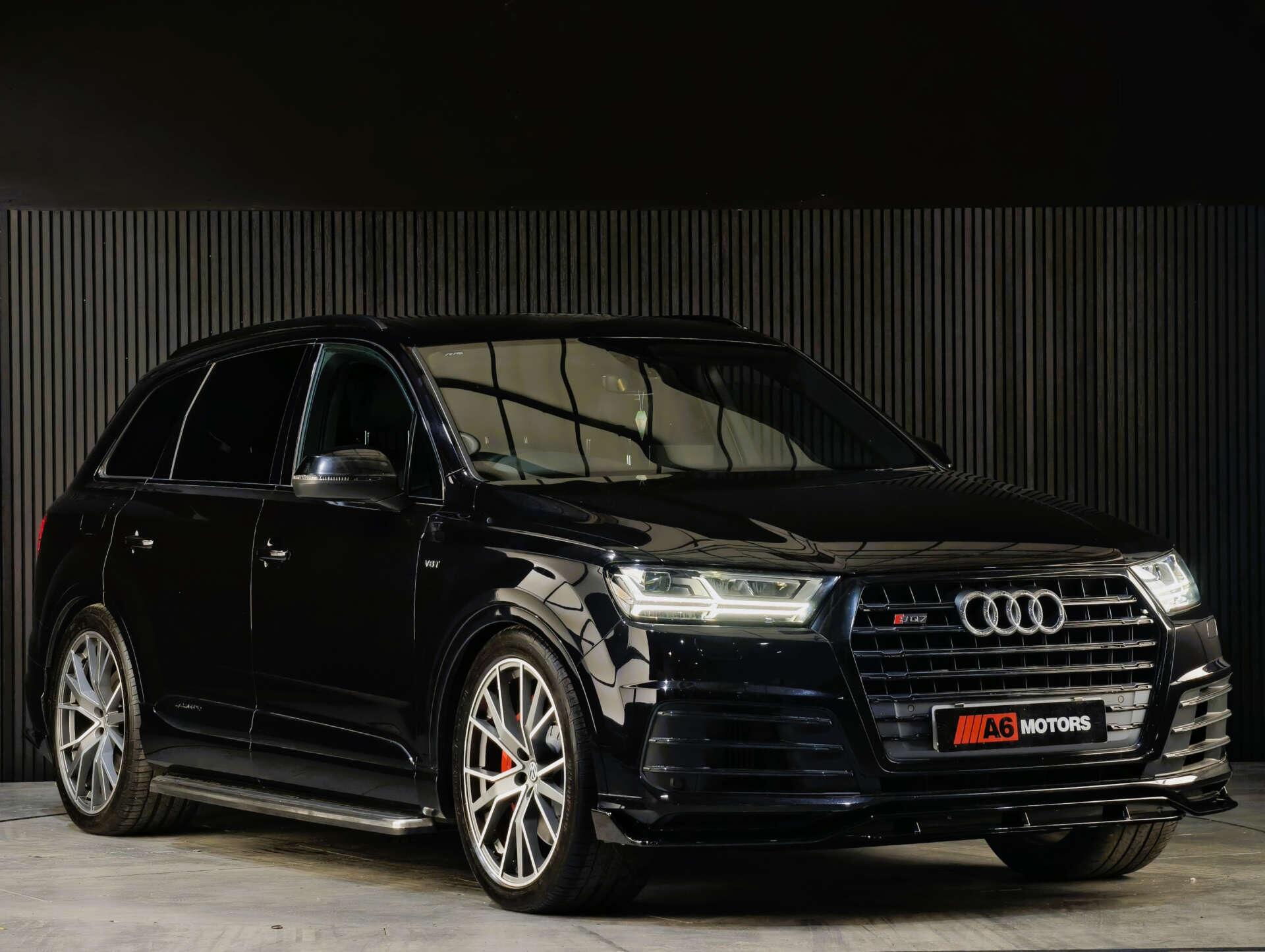Audi SQ7 view 7