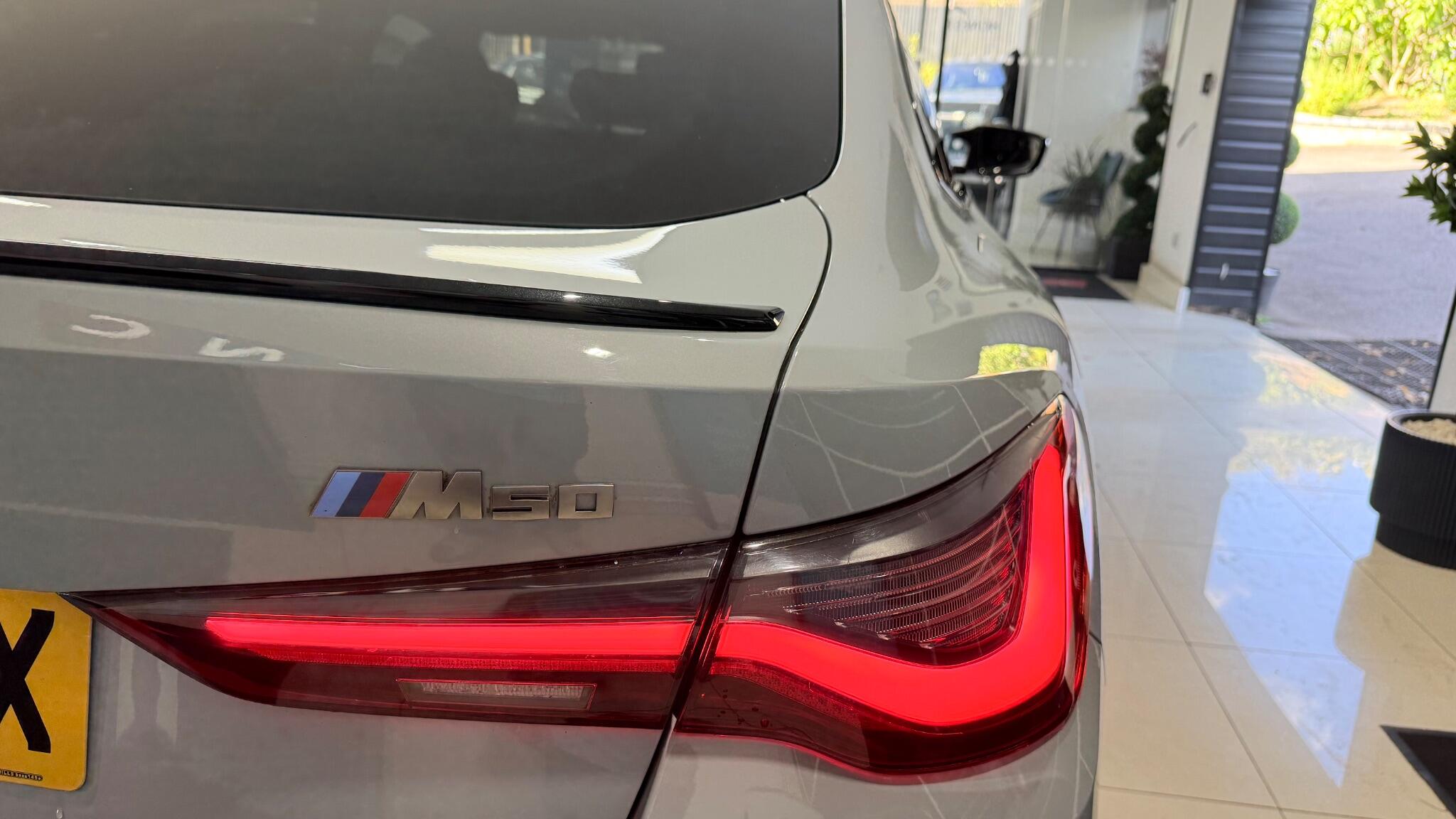 BMW i4 view 28