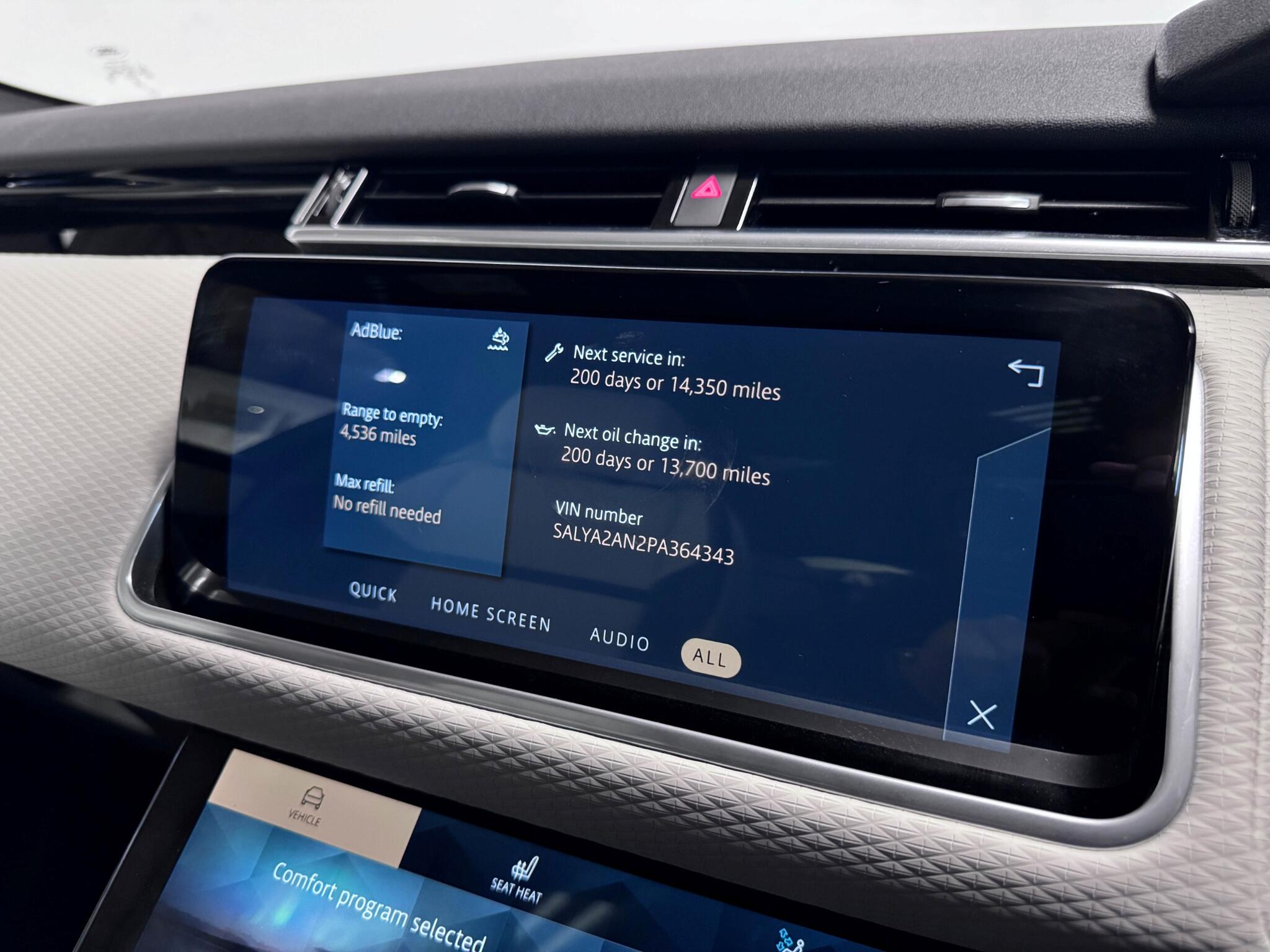 Land Rover Range Rover Velar view 54
