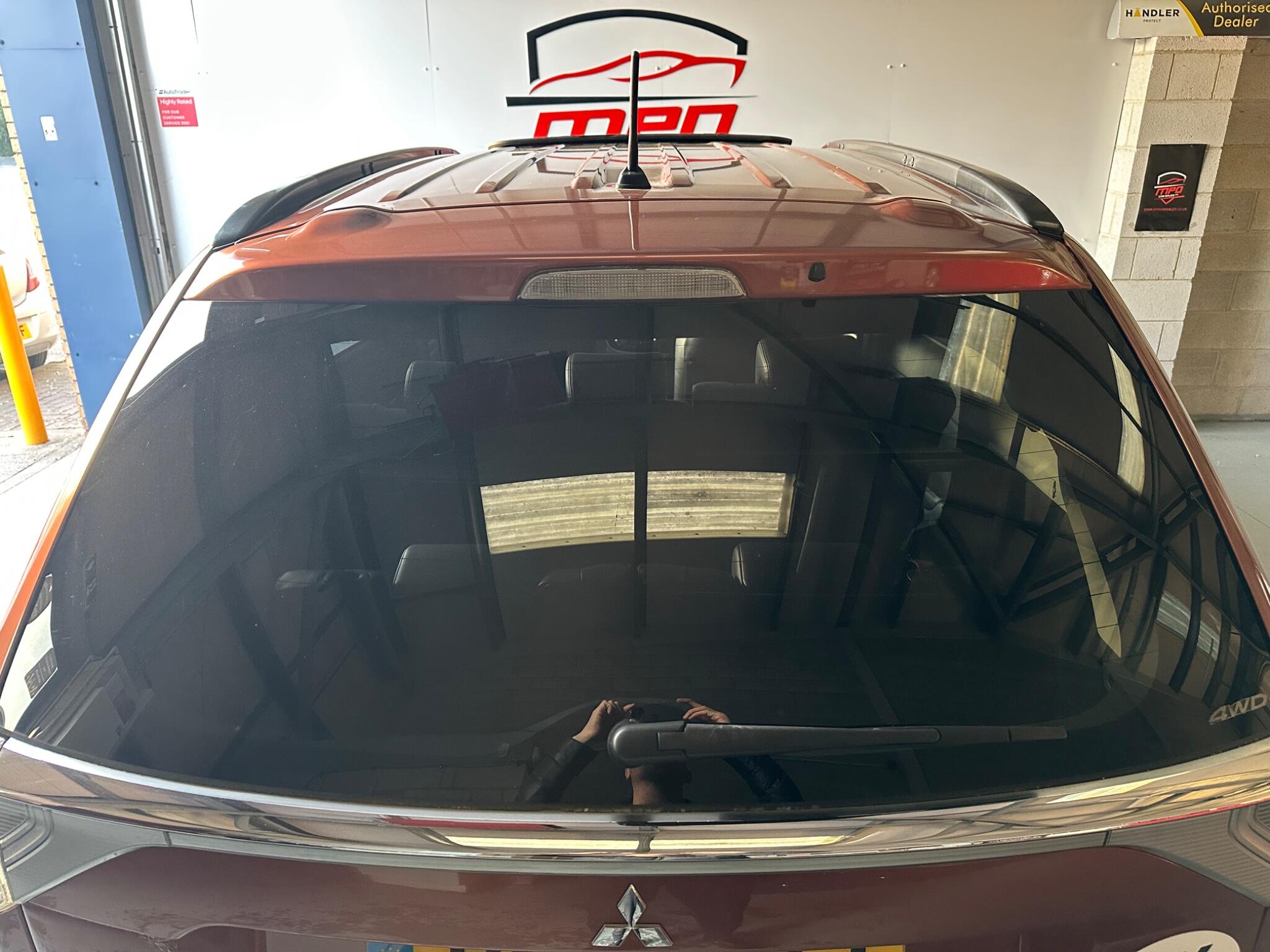 Mitsubishi Outlander view 37