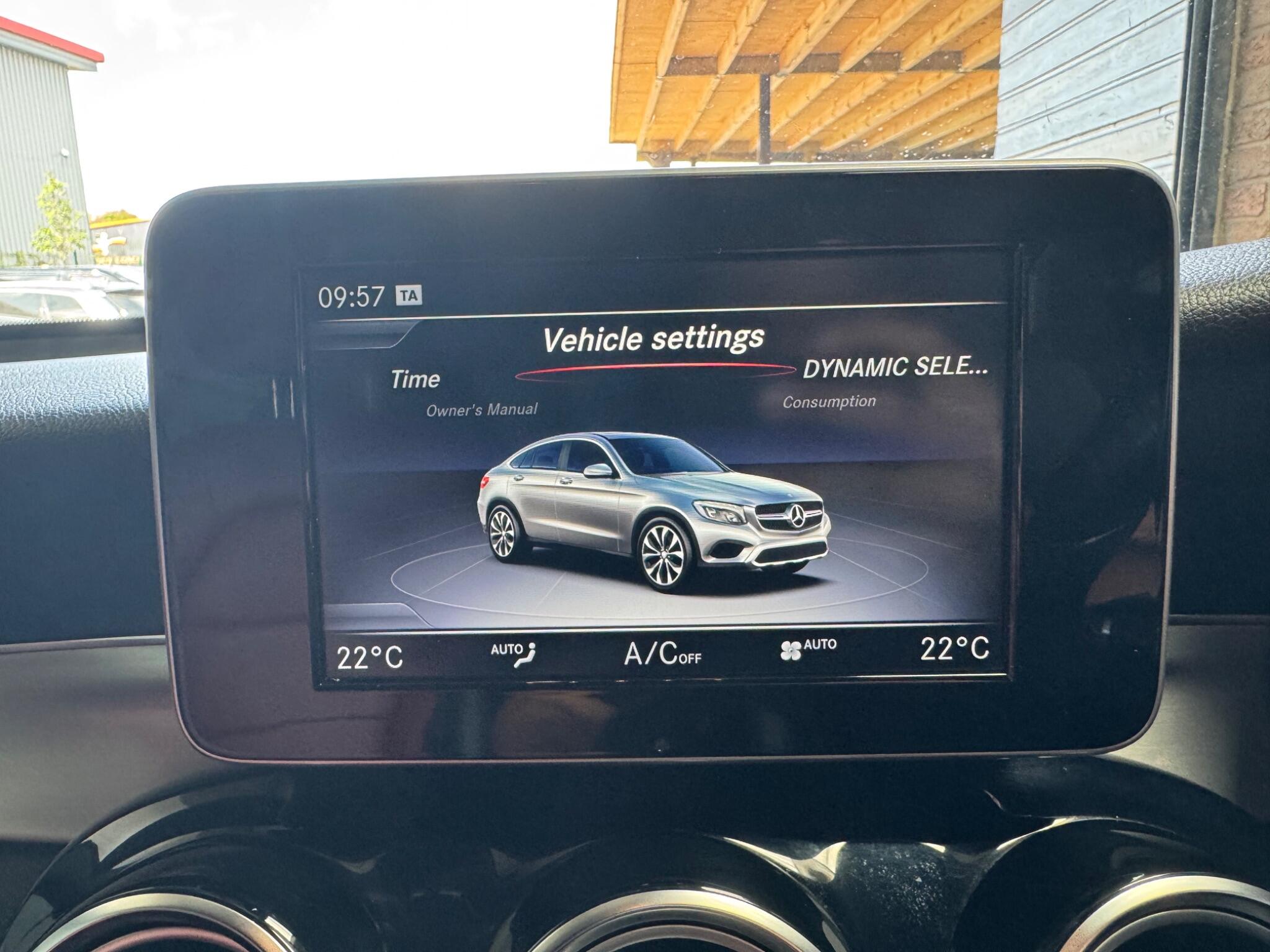 Mercedes-Benz GLC view 42