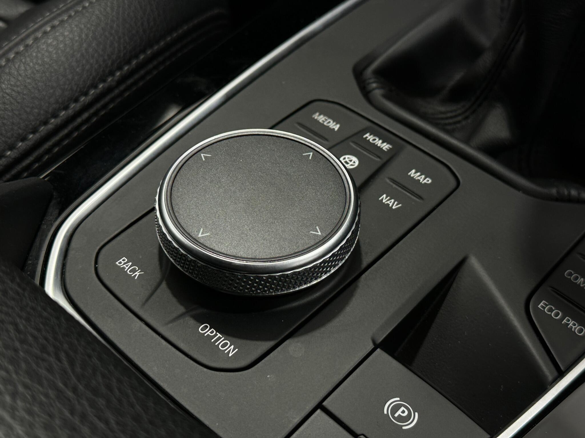 BMW 1 Series view 21